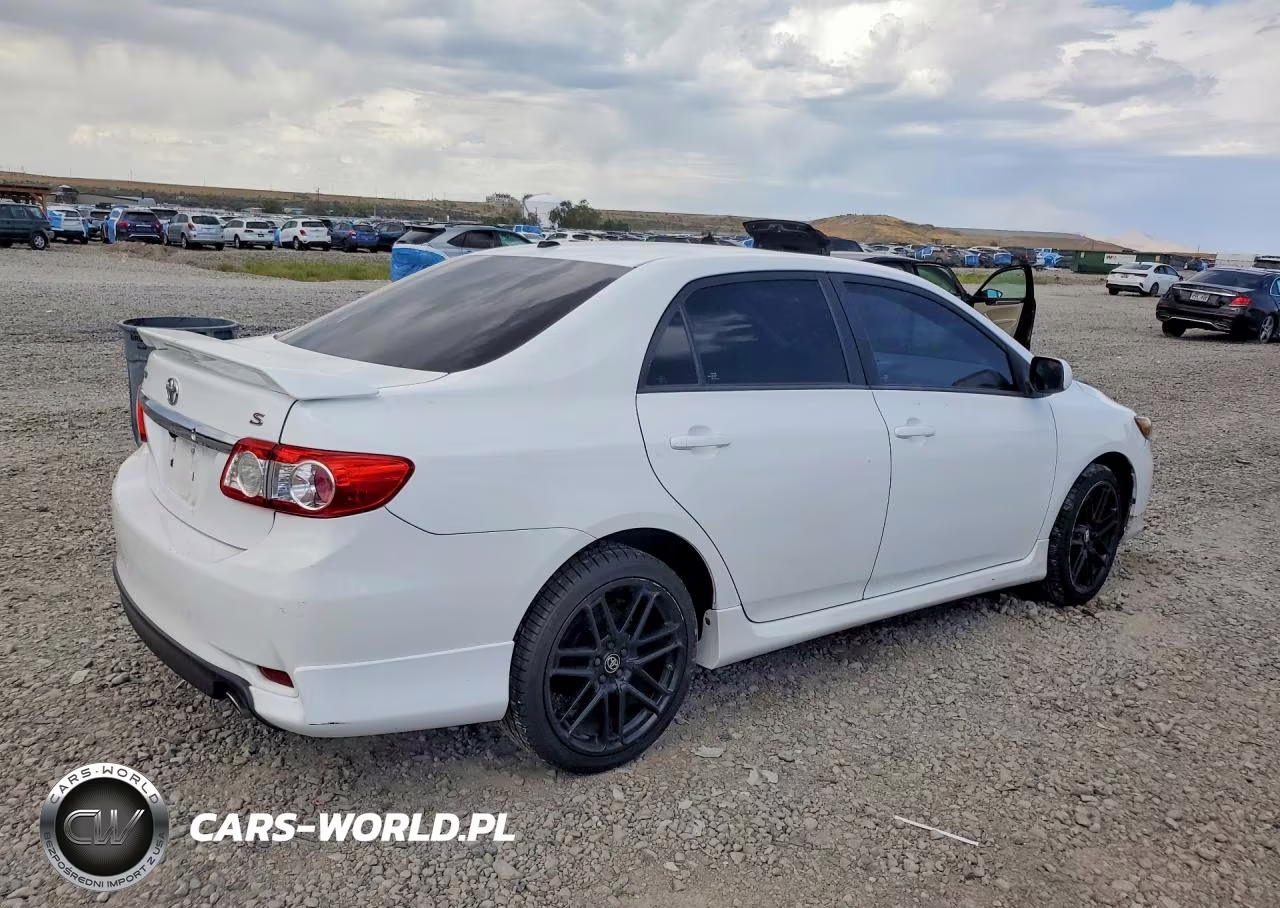 2012 Toyota Corolla S VIN:2T1BU4EE5CC819069 - 3