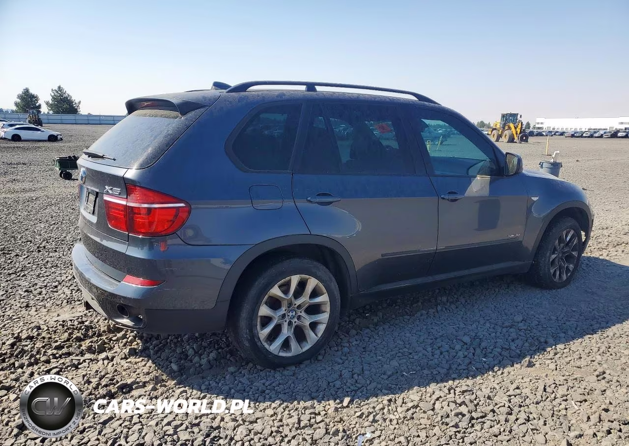 2011 BMW X5 xDrive35I VIN:5UXZV4C58BL740984 - 3