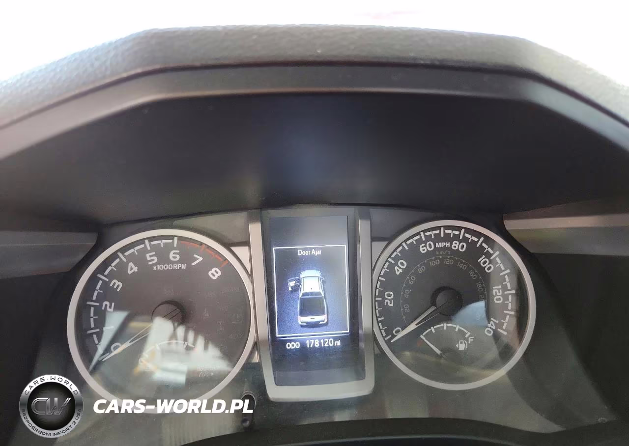 2019 Toyota Tacoma Sr5 V6 VIN:5TFAZ5CN6KX080235 - 9