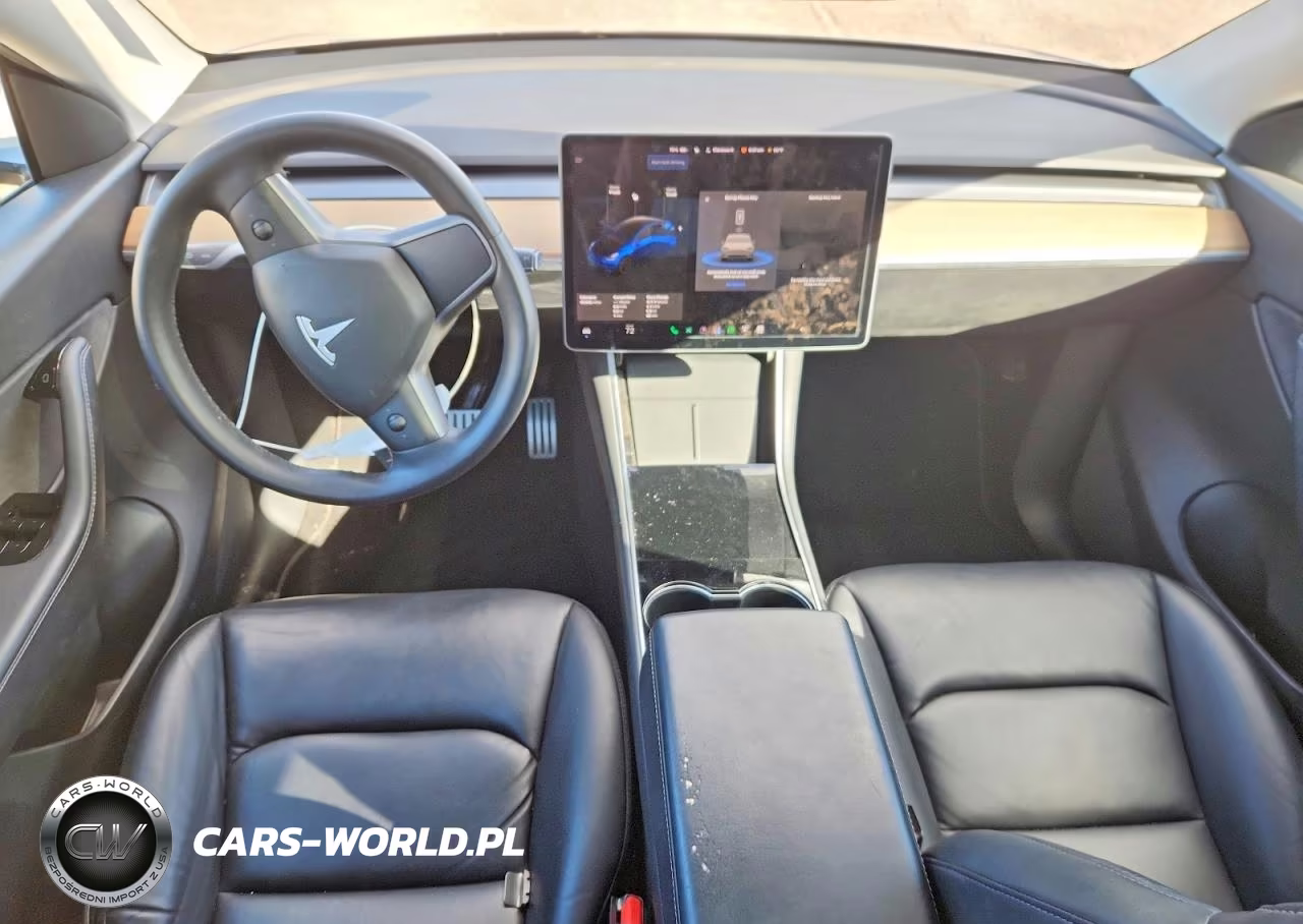 2020 Tesla Model Y VIN:5YJYGDEF9LF046676 - 8