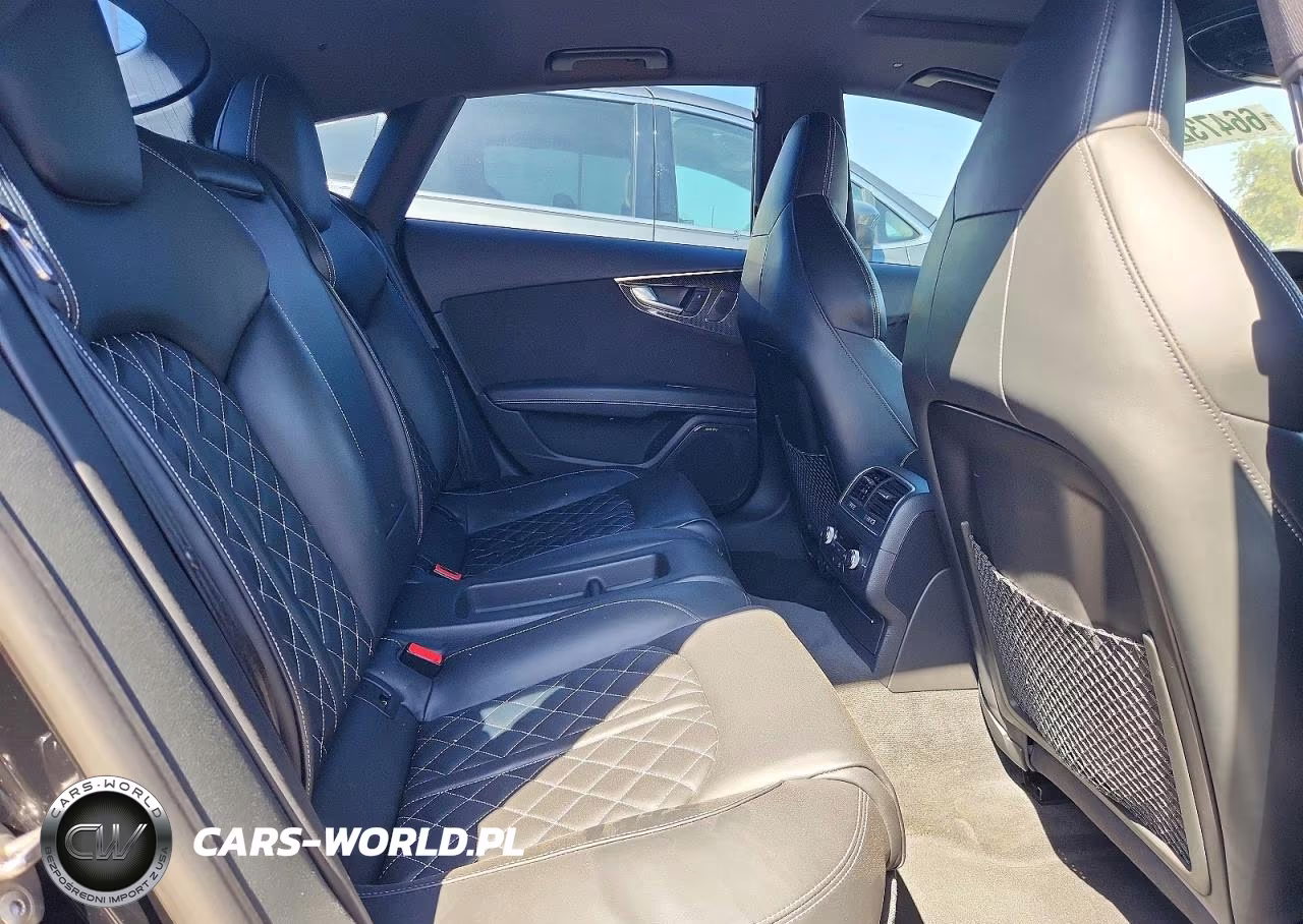 2016 Audi S7 Prestige VIN:WAUW2AFC3GN168818 - 10