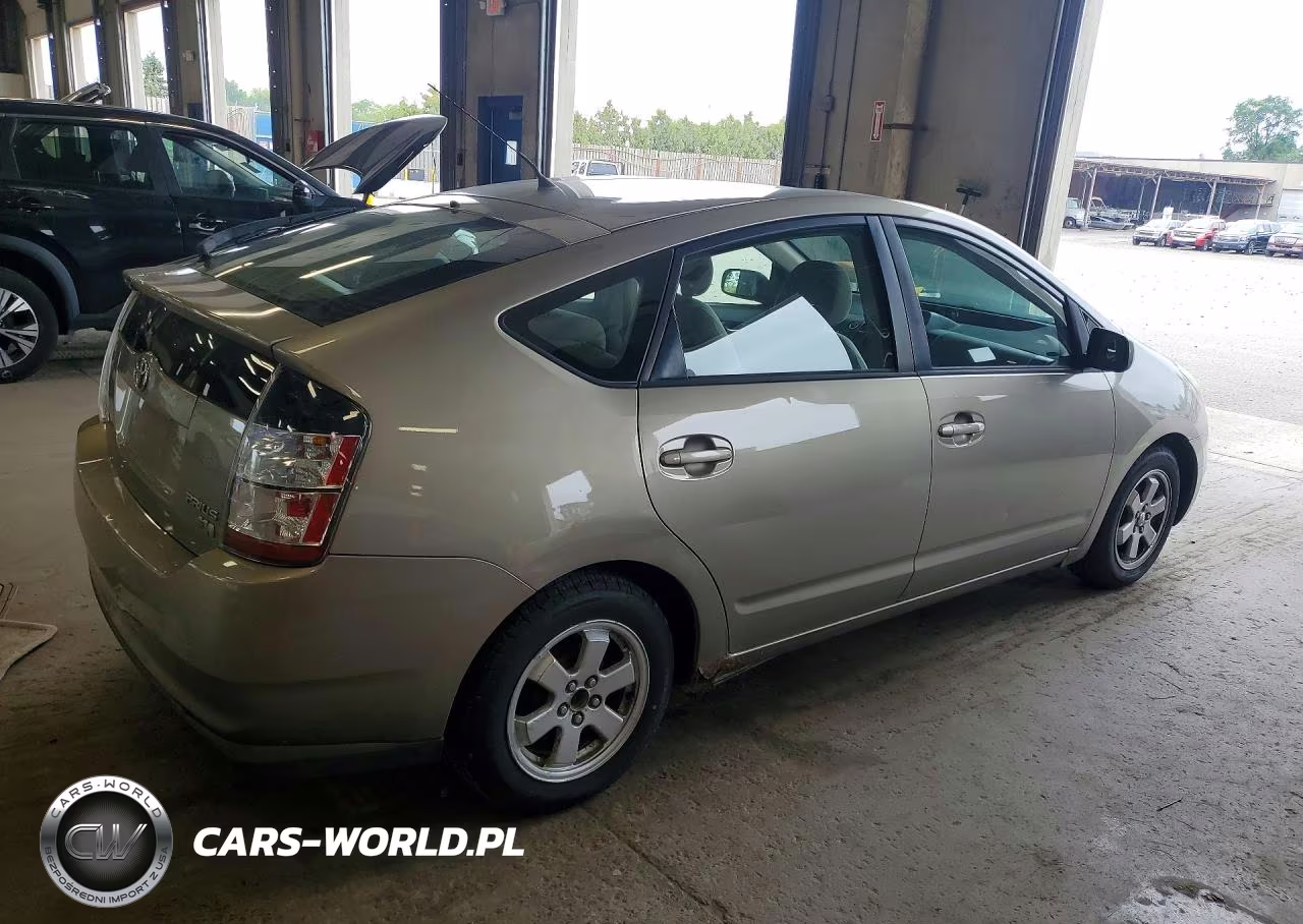 2005 Toyota Prius Base VIN:JTDKB20UX53062982 - 3