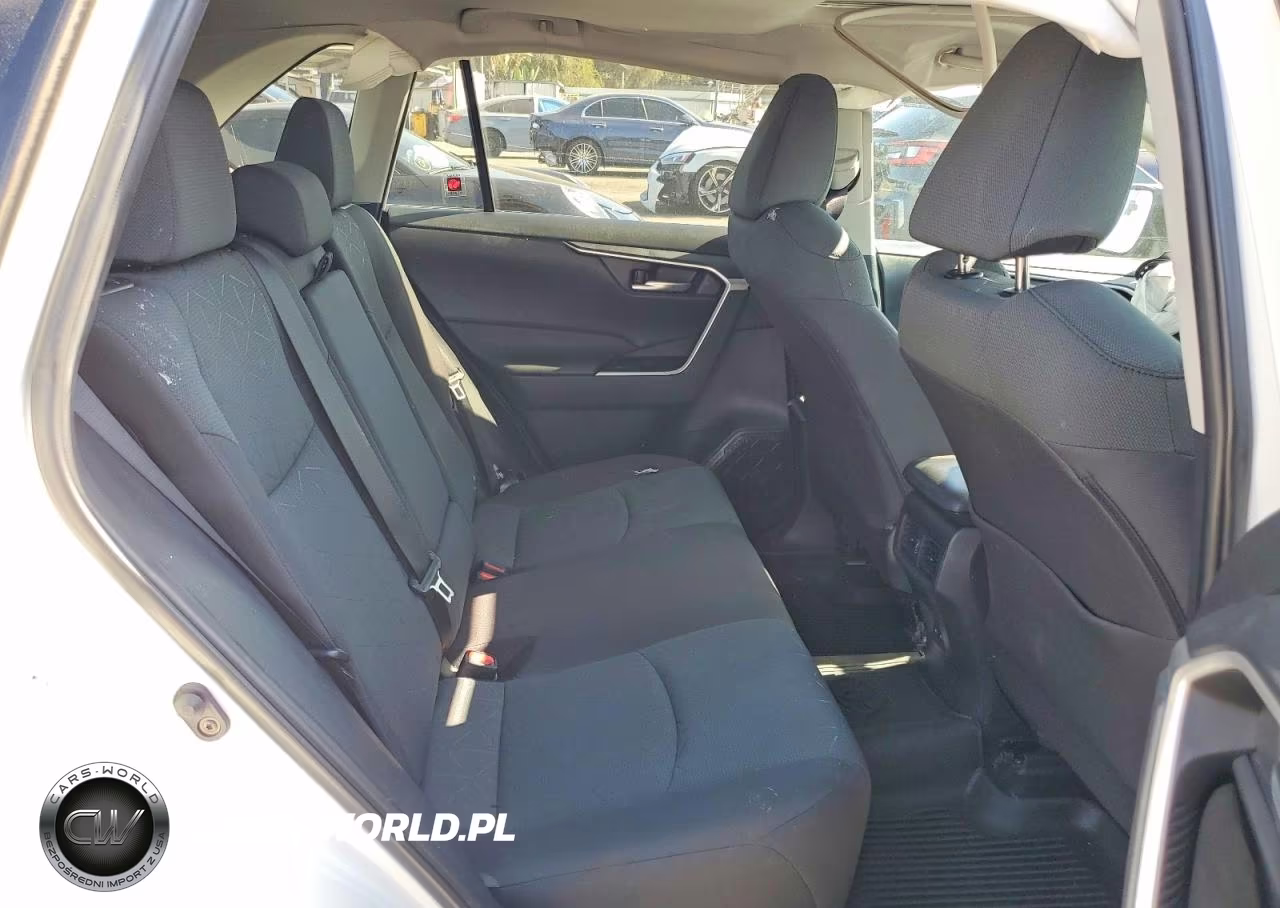 2024 Toyota Rav4 Xle VIN:2T3W1RFVXRW302404 - 11
