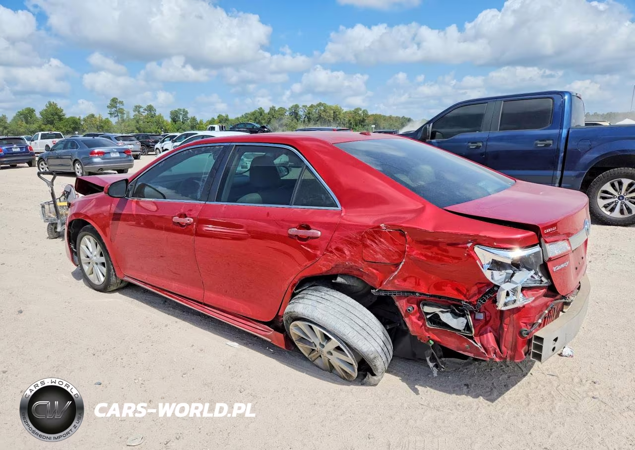 2014 Toyota Camry Hybrid Xle VIN:4T1BD1FK5EU107133 - 2