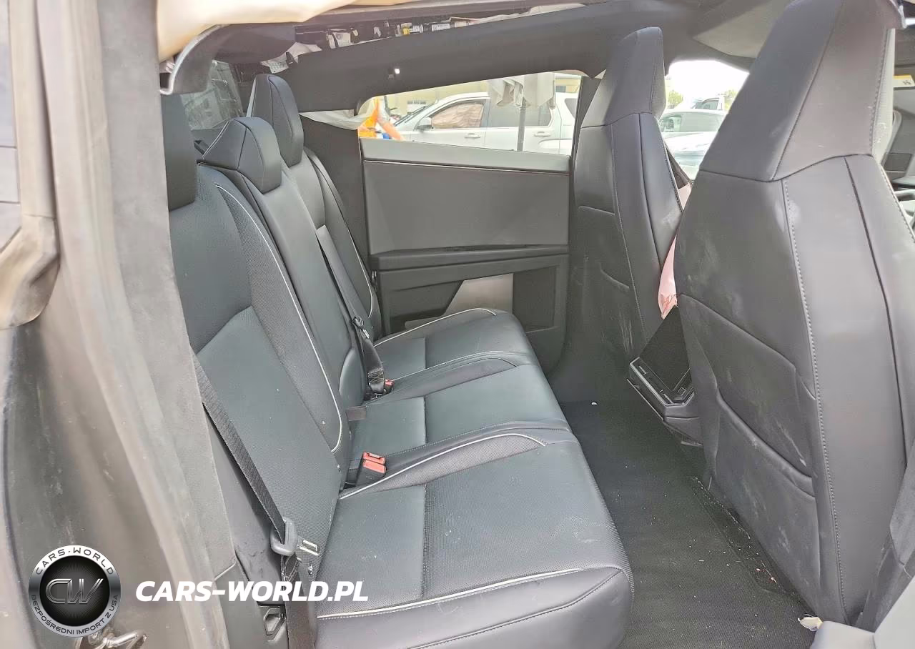 2025 Tesla Cybertruck VIN:7G2CEHED3SA058594 - 10