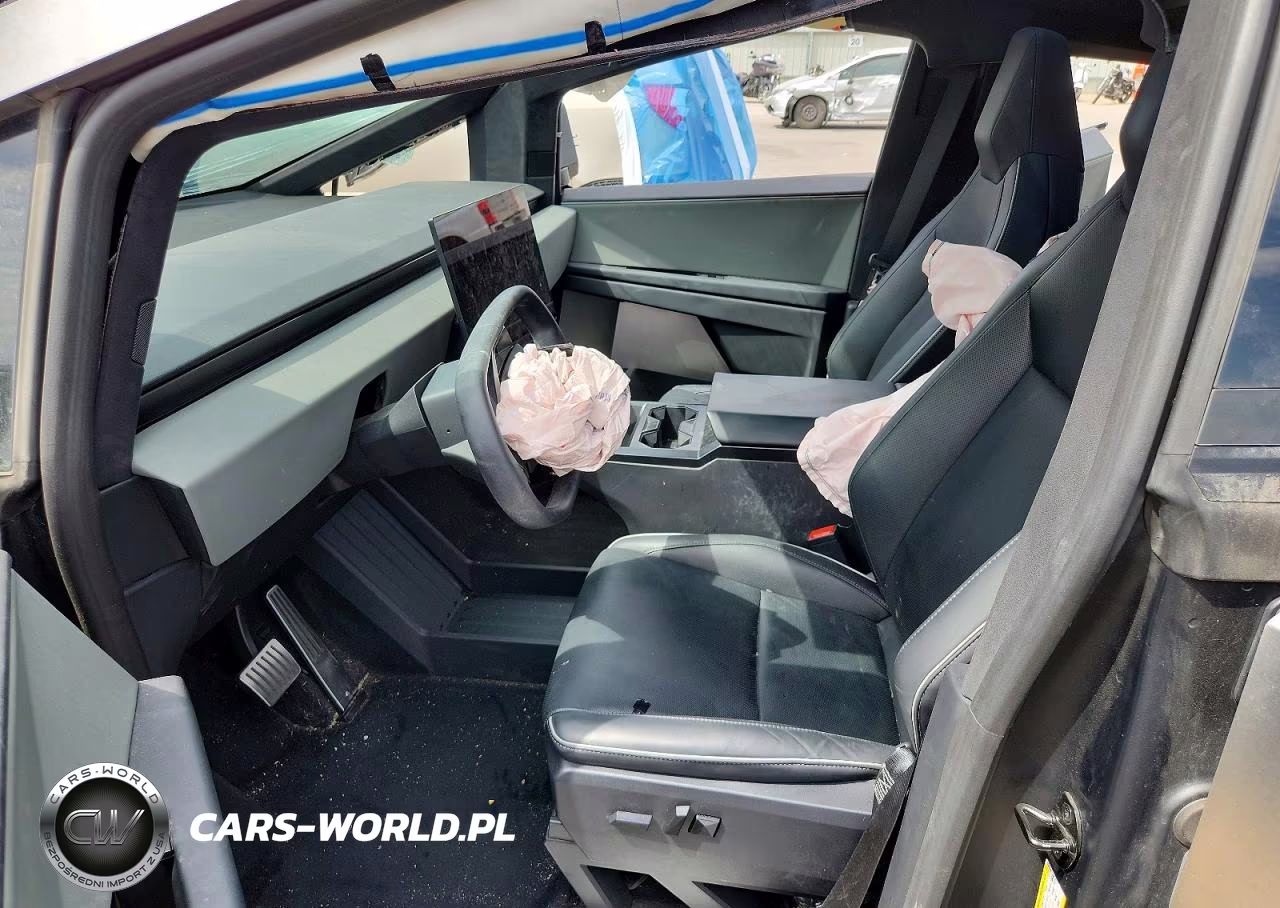 2025 Tesla Cybertruck VIN:7G2CEHED3SA058594 - 7