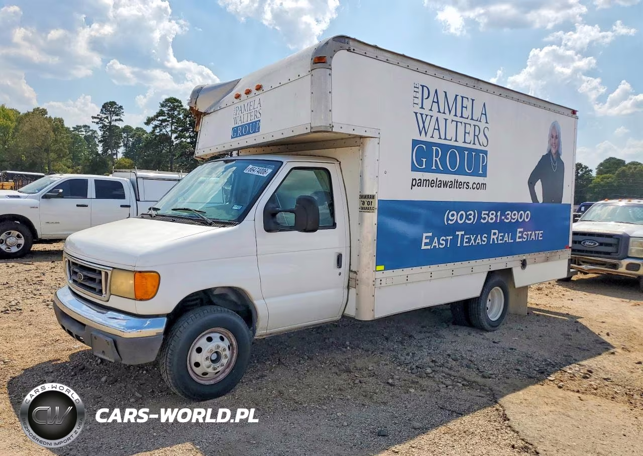 2005 Ford Econoline E350 Super Duty Cutaway Van