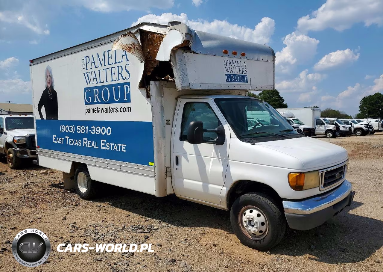 2005 Ford Econoline E350 Super Duty Cutaway Van VIN:1FDWE35L15HB13301 - 4
