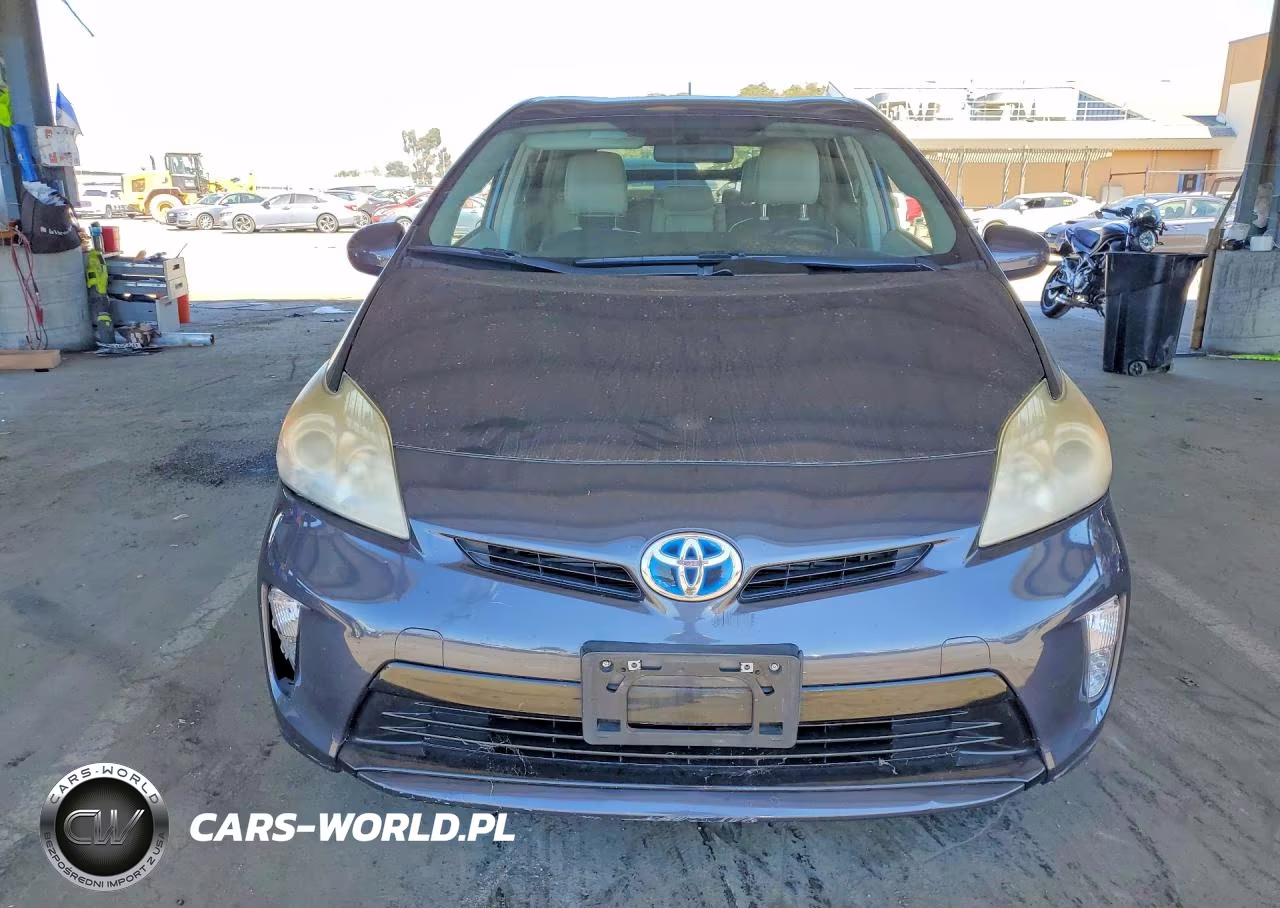 2013 Toyota Prius Two VIN:JTDKN3DU1D1623426 - 5