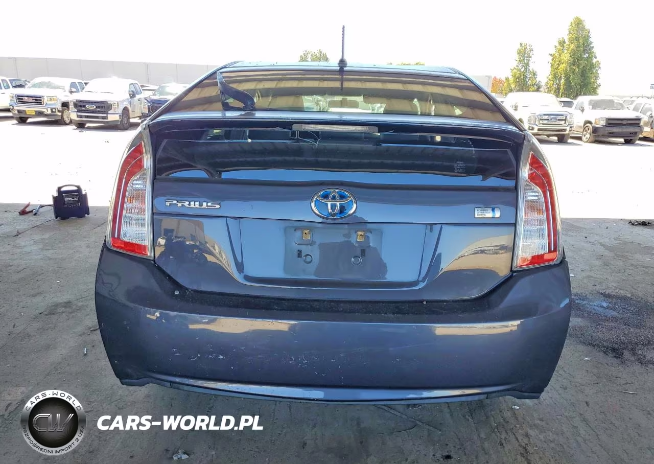2013 Toyota Prius Two VIN:JTDKN3DU1D1623426 - 6