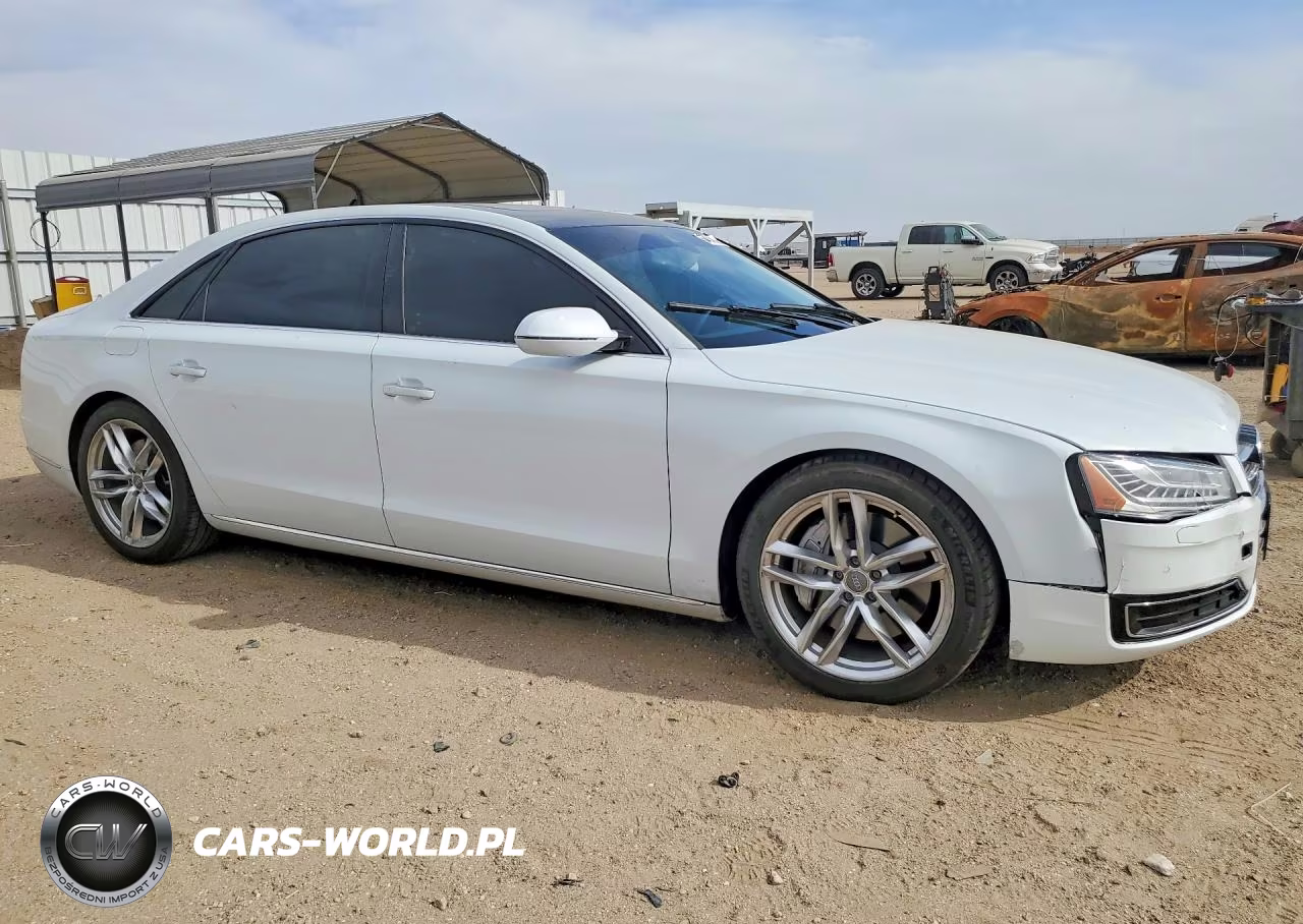 2015 Audi A8 L Quattro VIN:WAU3GAFD7FN006296 - 4