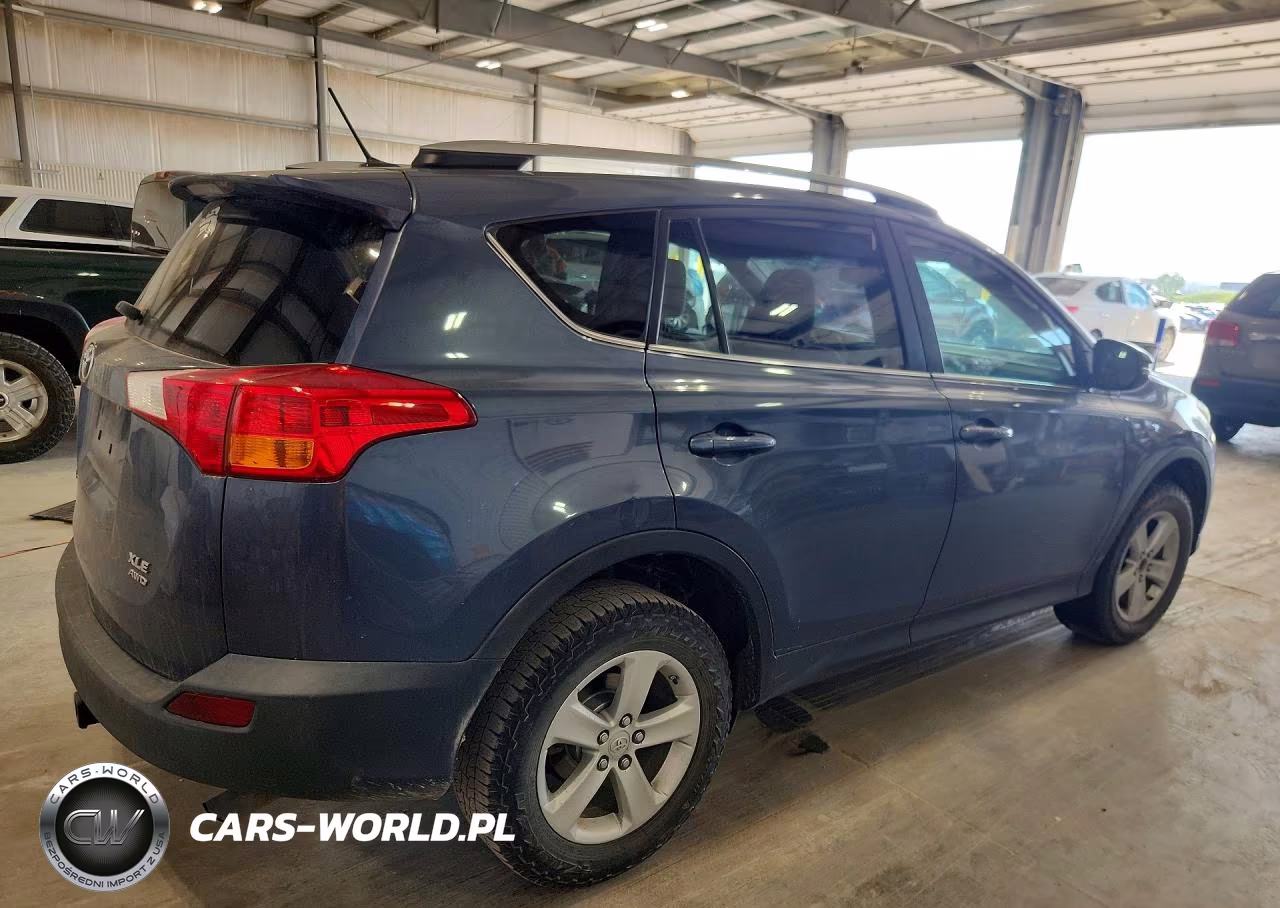 2013 Toyota Rav4 Xle VIN:2T3RFREV2DW110600 - 3
