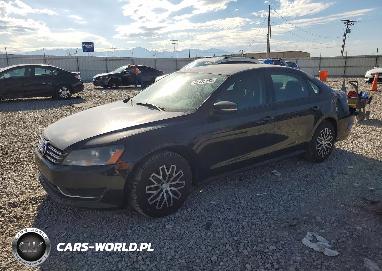 2014 Volkswagen Passat S VIN:1VWAS7A38EC065388 - 1