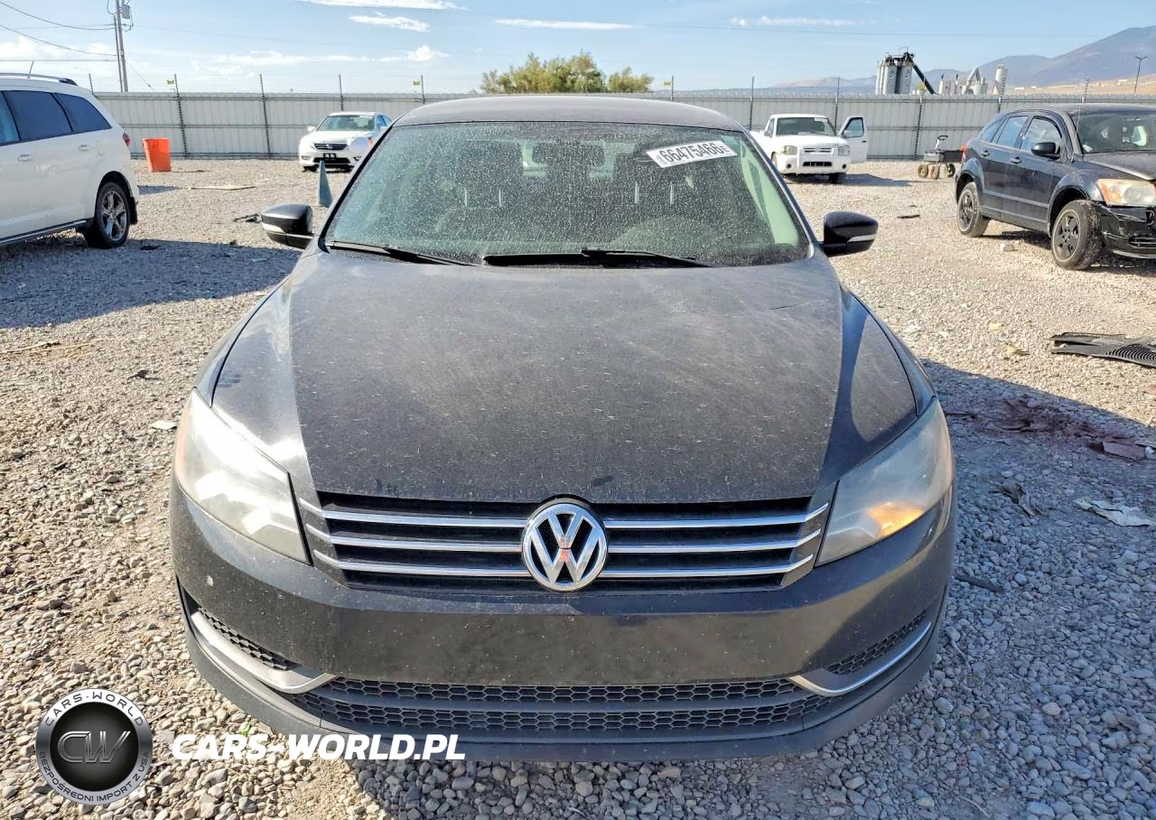 2014 Volkswagen Passat S VIN:1VWAS7A38EC065388 - 5