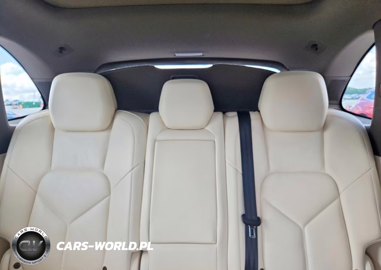 2012 Porsche Cayenne S VIN:WP1AB2A26CLA46086 - 10
