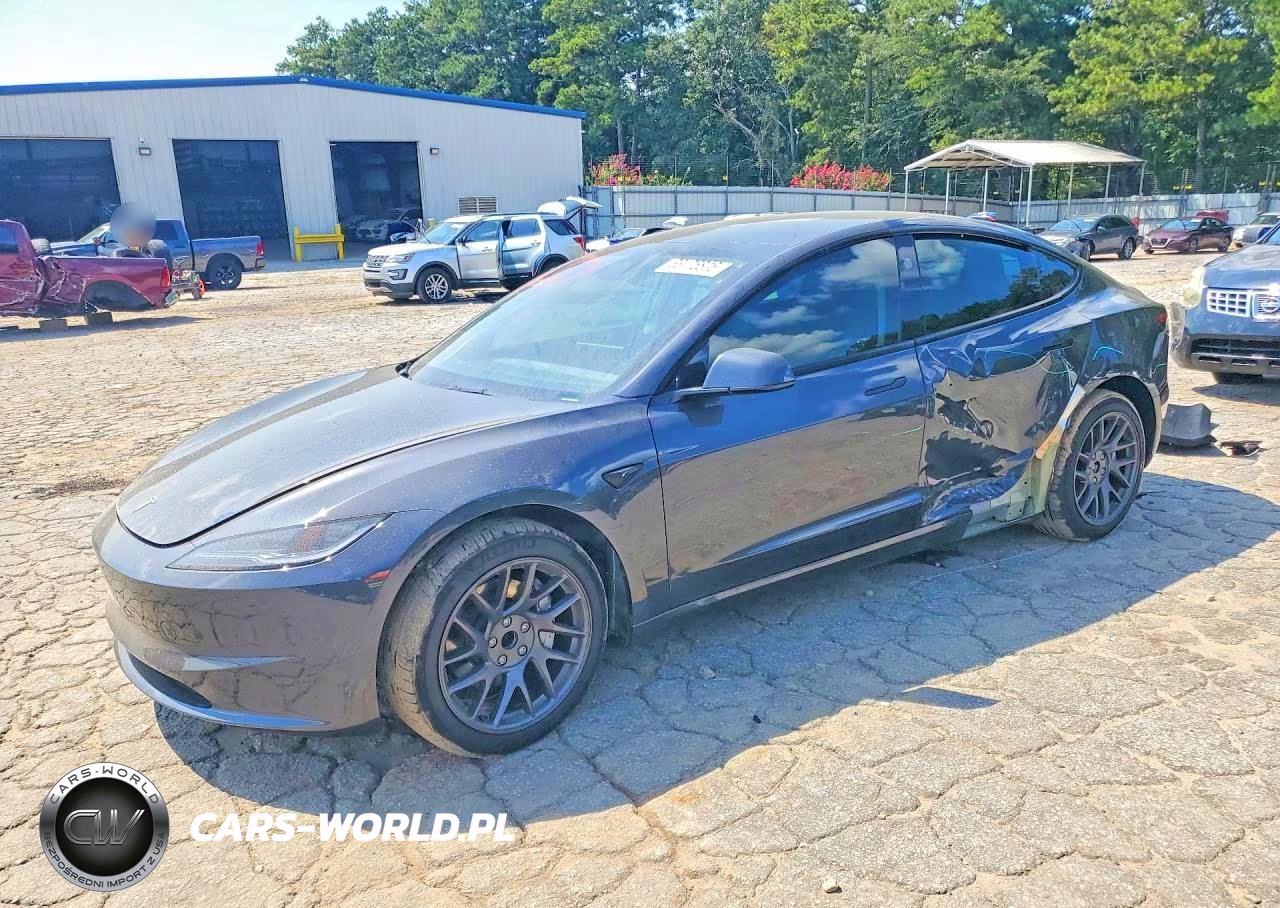 2025 Tesla Model 3 – zdjęcie 1 z 13