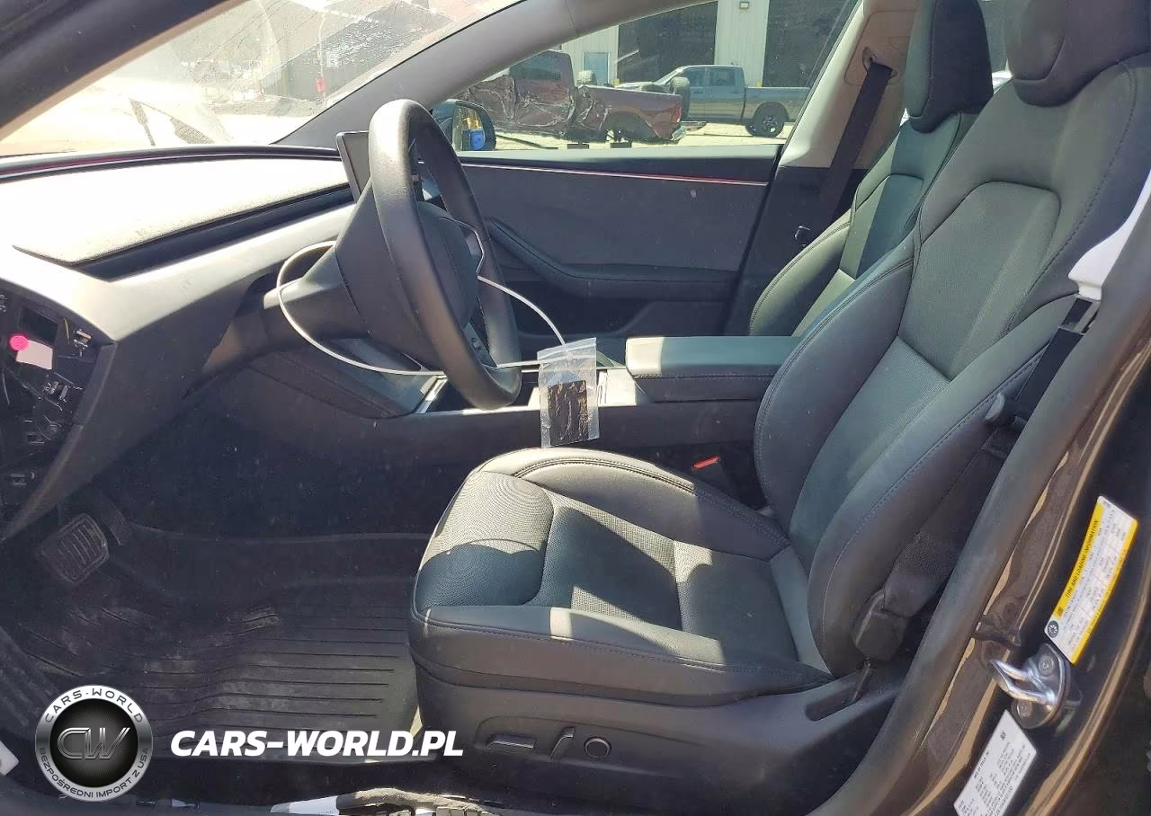 2025 Tesla Model 3 VIN:5YJ3E1EA5SF031593 - 7