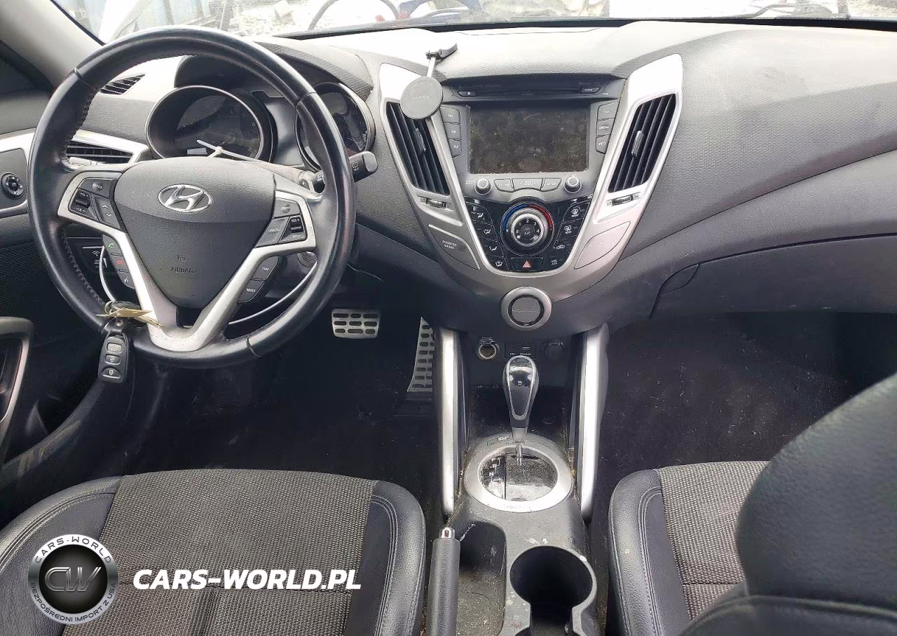 2015 Hyundai Veloster Base VIN:KMHTC6AD5FU243826 - 8