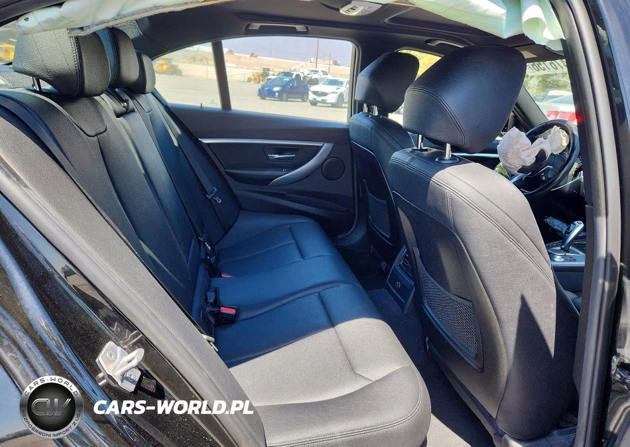 2018 BMW 330E VIN:WBA8E1C55JA762704 - 10