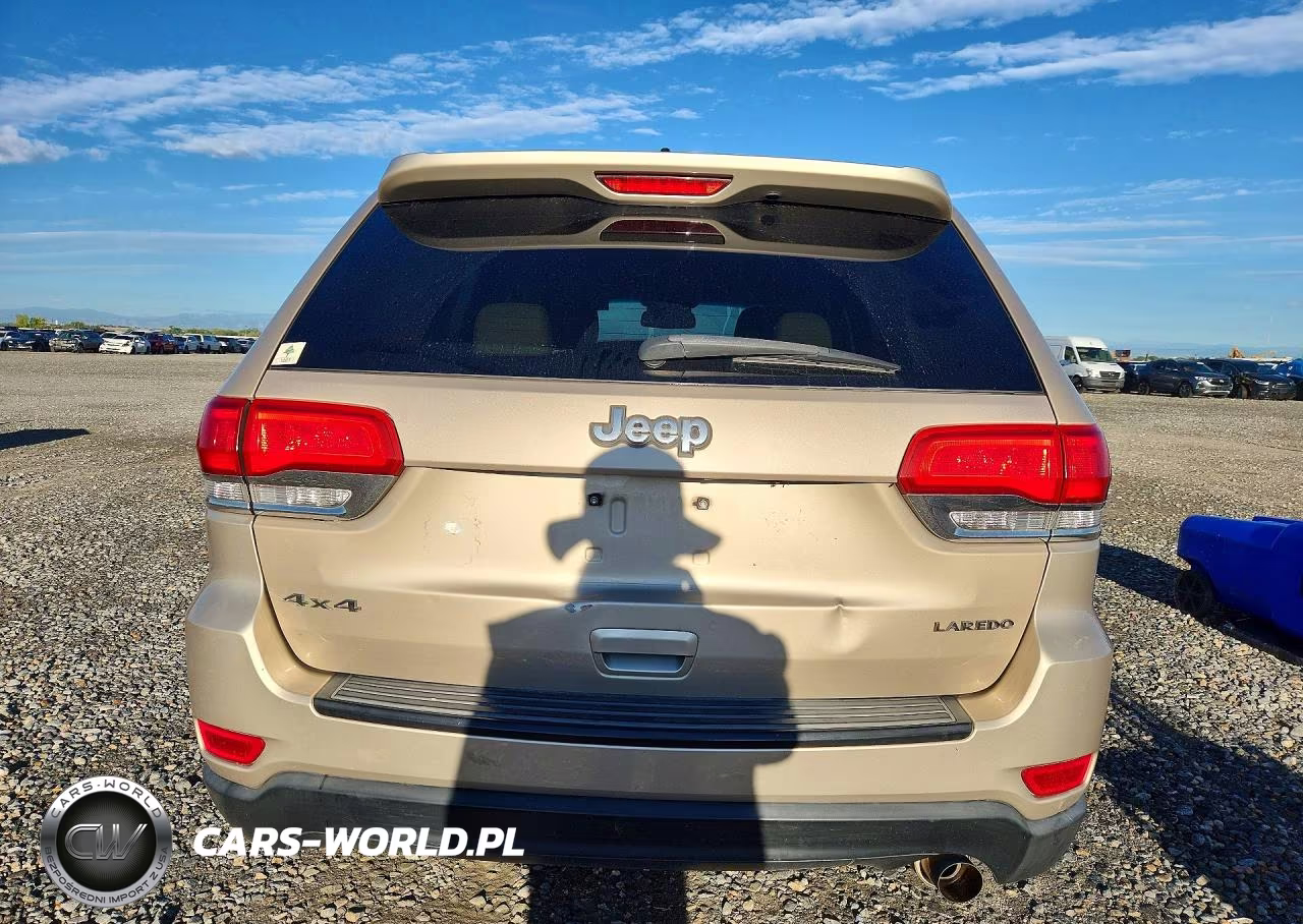 2015 Jeep Grand Cherokee Laredo VIN:1C4RJFAG5FC602340 - 6