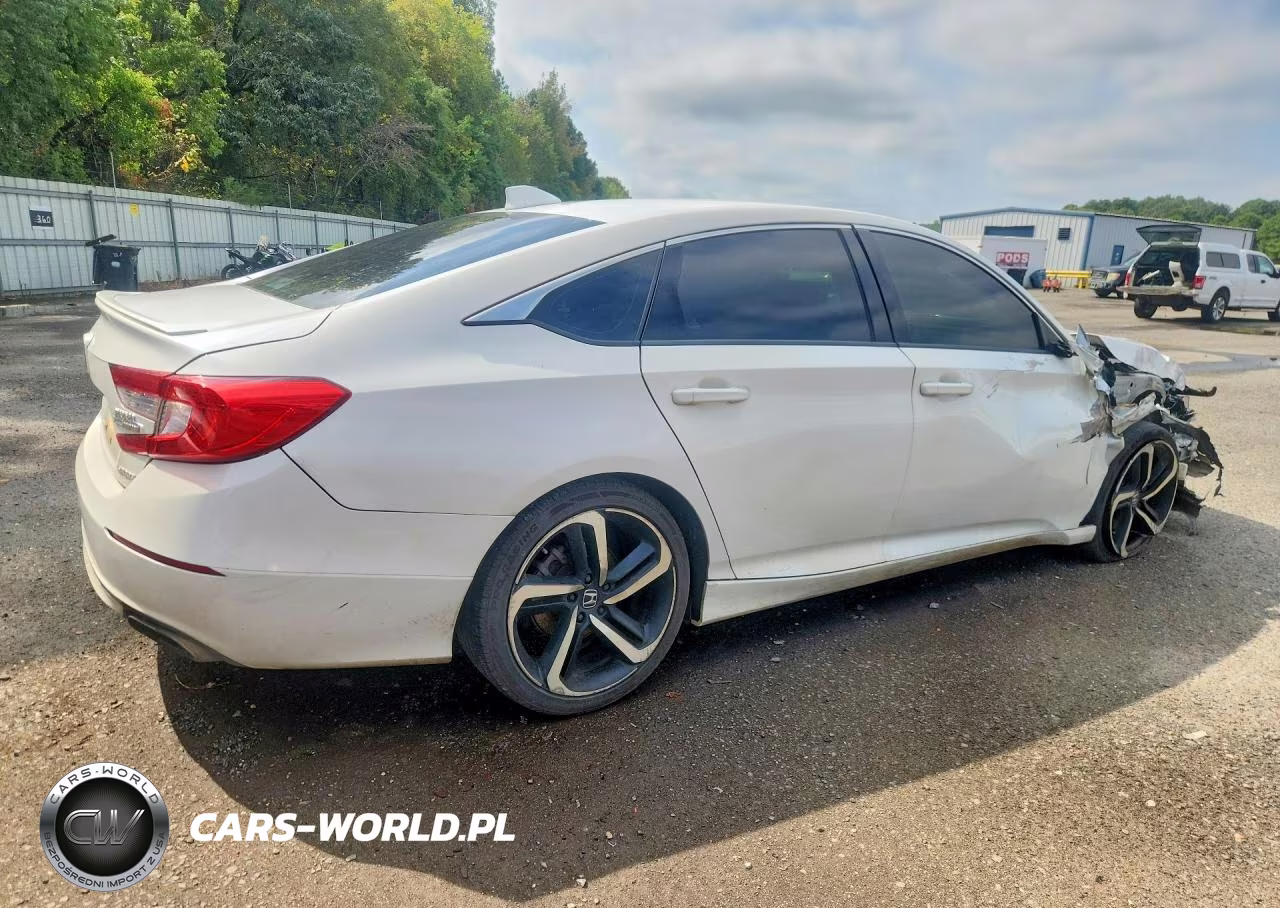 2018 Honda Accord Sport VIN:1HGCV1F3XJA201228 - 3