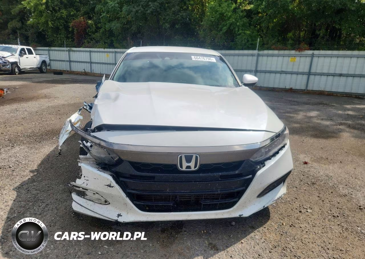 2018 Honda Accord Sport VIN:1HGCV1F3XJA201228 - 5
