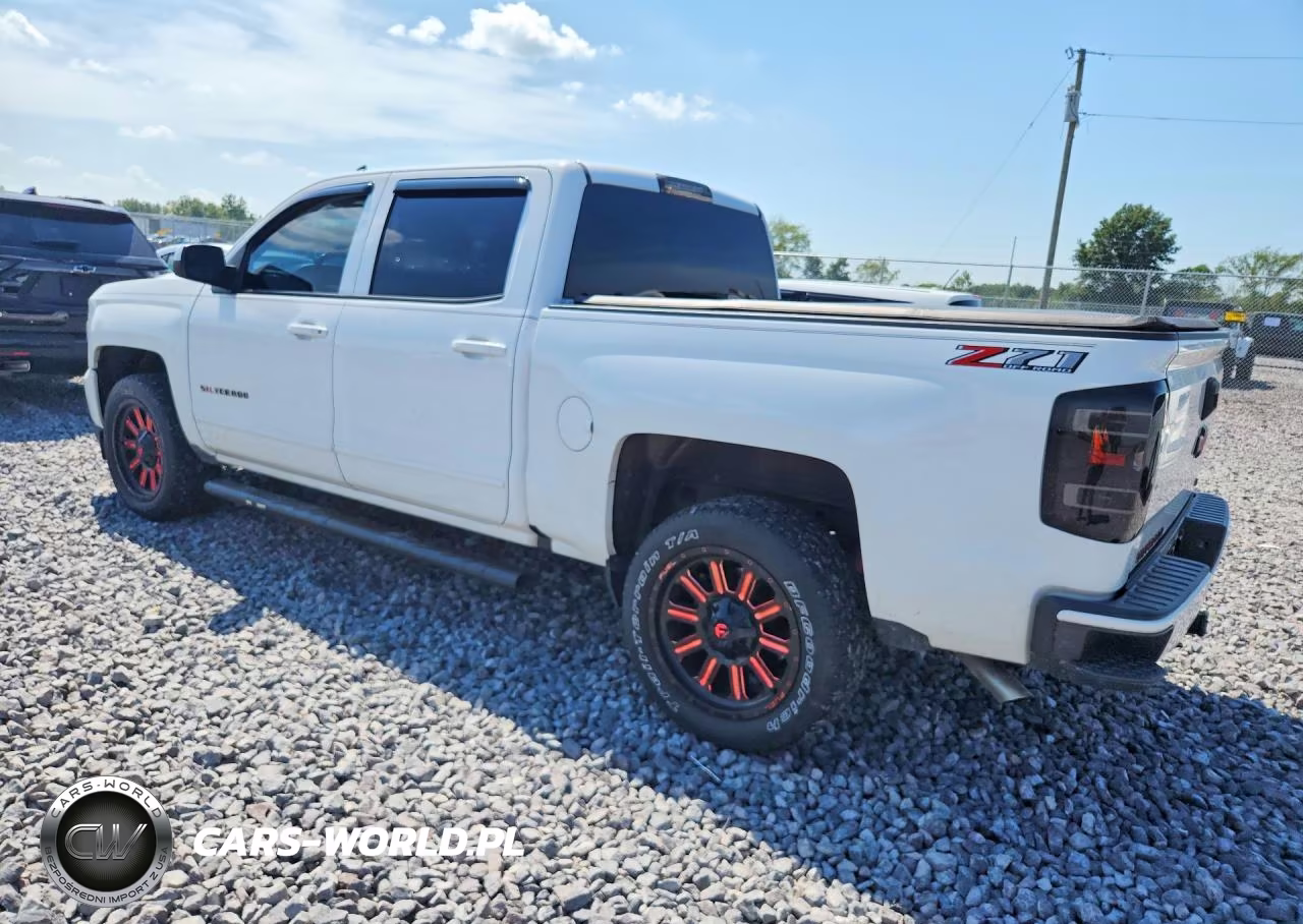 2018 Chevrolet Silverado K1500 Lt VIN:3GCUKREC0JG345528 - 2