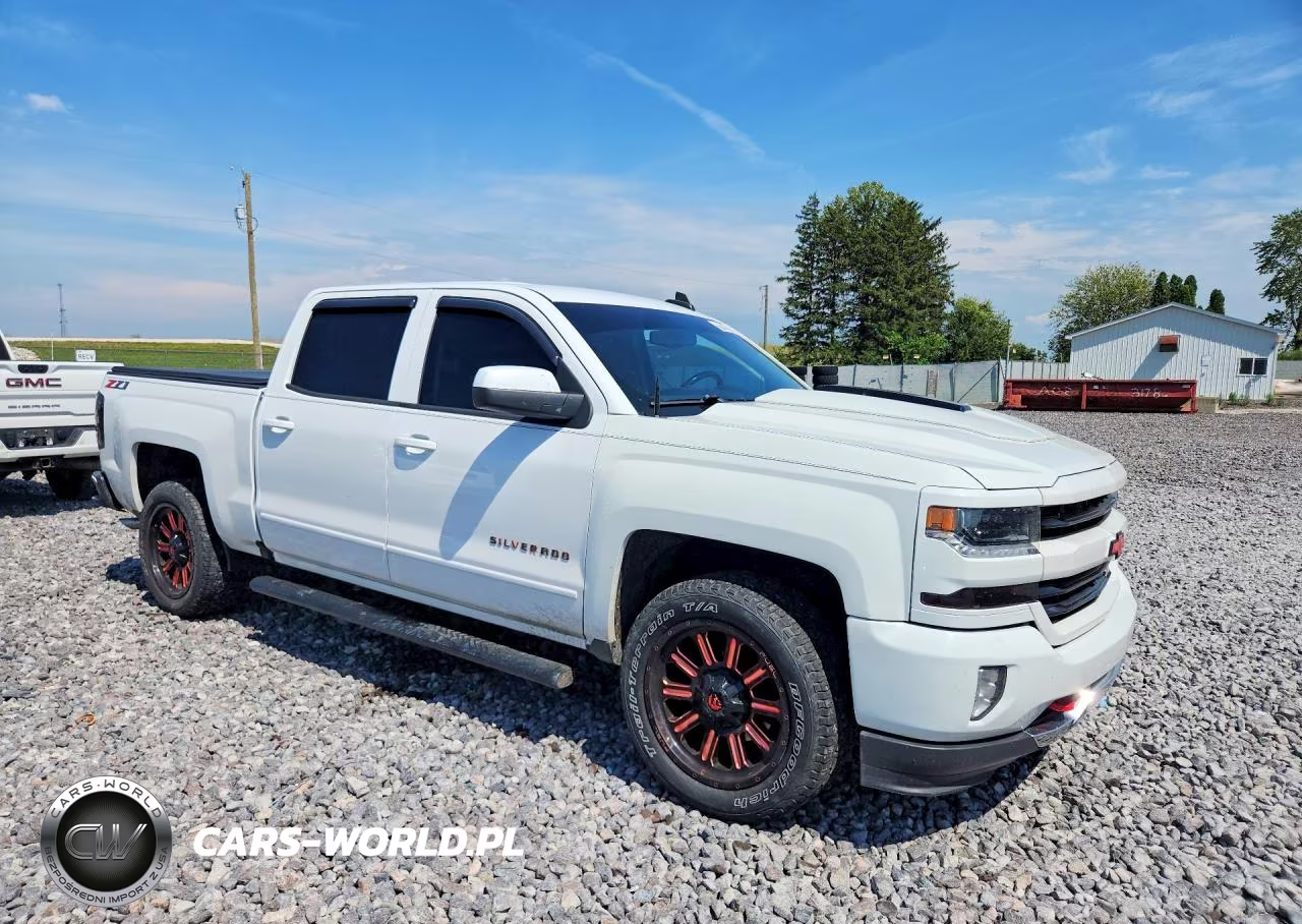 2018 Chevrolet Silverado K1500 Lt VIN:3GCUKREC0JG345528 - 4