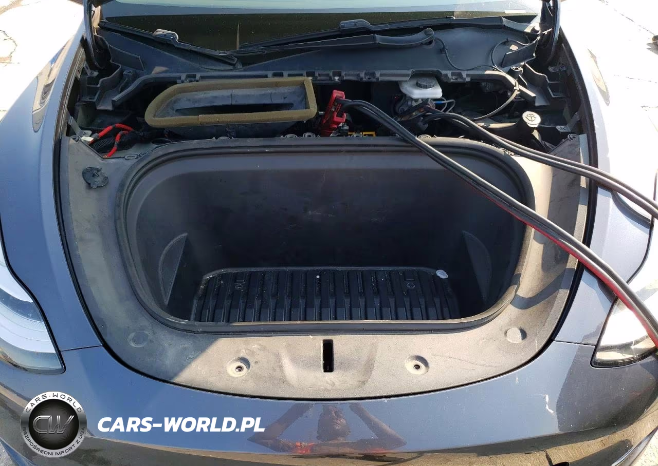 2020 Tesla Model Y VIN:5YJYGDEE3LF014409 - 11