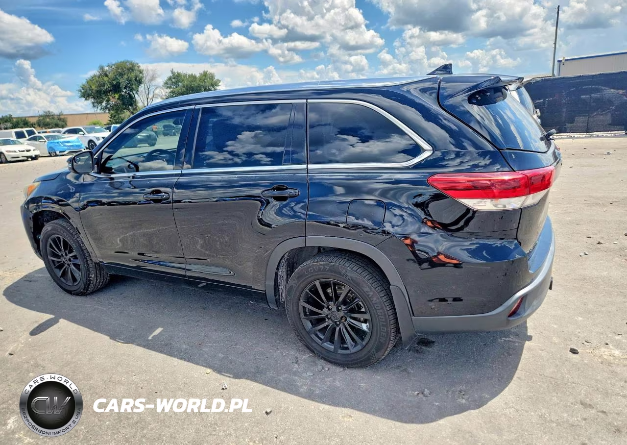 2018 Toyota Highlander Xle VIN:5TDJZRFH8JS903023 - 2