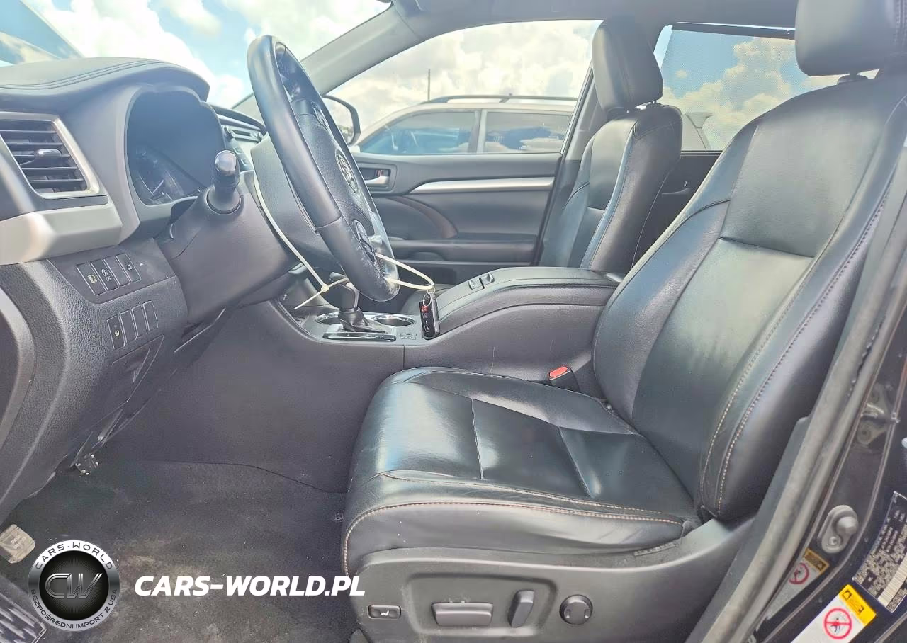 2018 Toyota Highlander Xle VIN:5TDJZRFH8JS903023 - 7