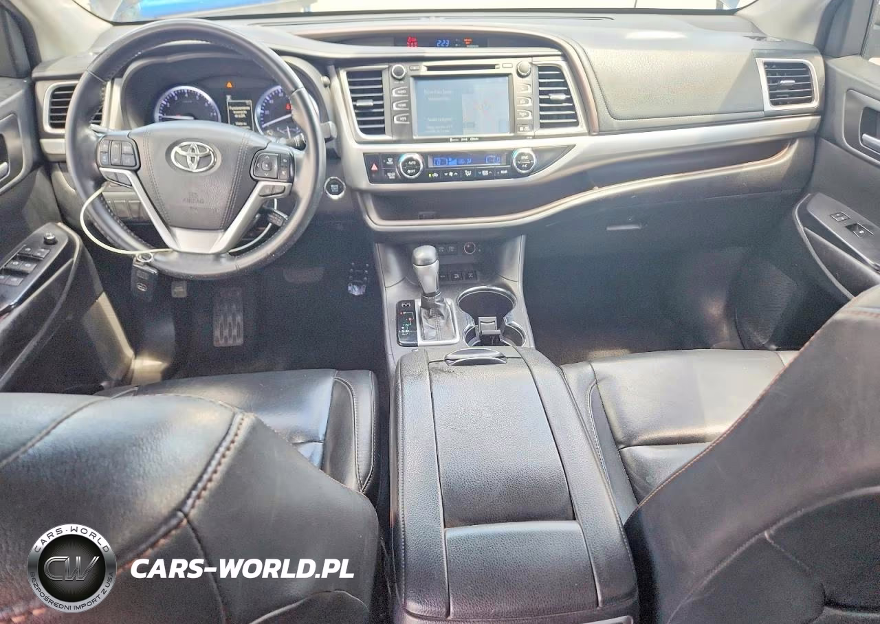 2018 Toyota Highlander Xle VIN:5TDJZRFH8JS903023 - 8