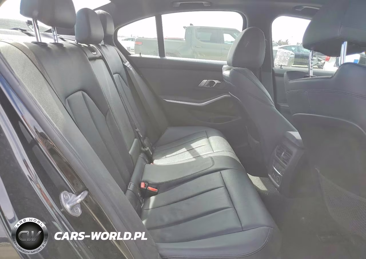 2019 BMW 330I VIN:WBA5R1C54KAK12337 - 10