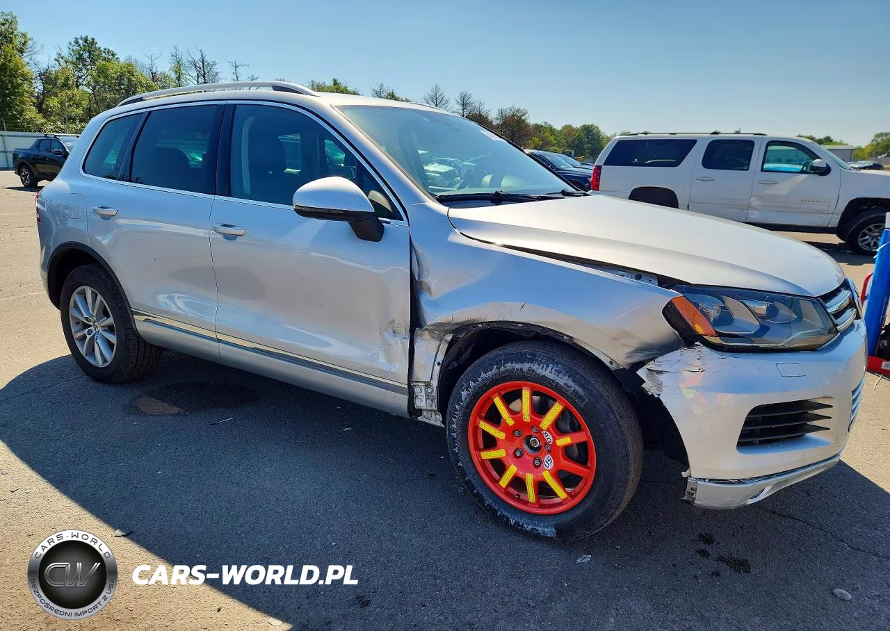 2013 Volkswagen Touareg V6 VIN:WVGEF9BP4DD001309 - 4