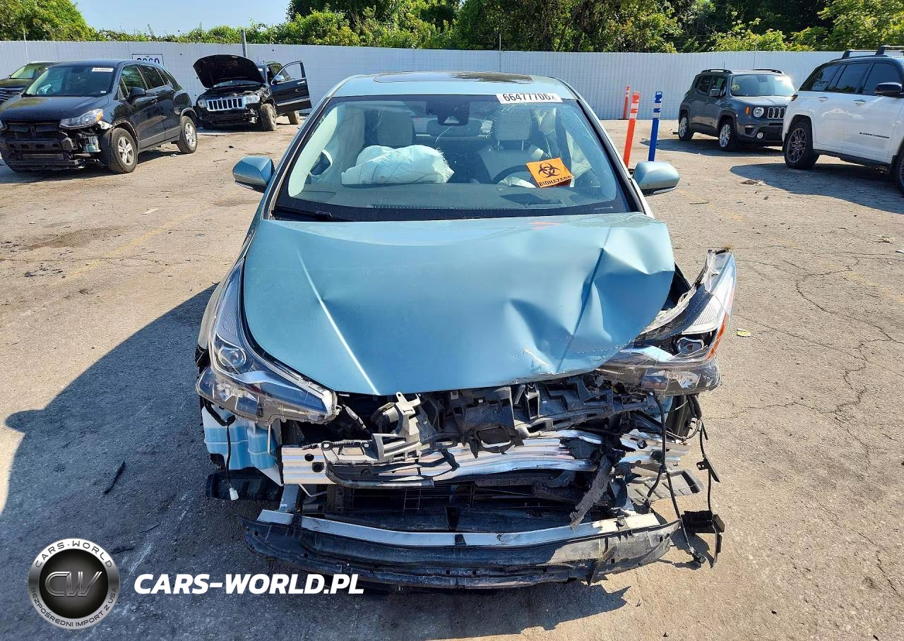 2022 Toyota Prius Limited VIN:JTDKAMFU1N3188475 - 5