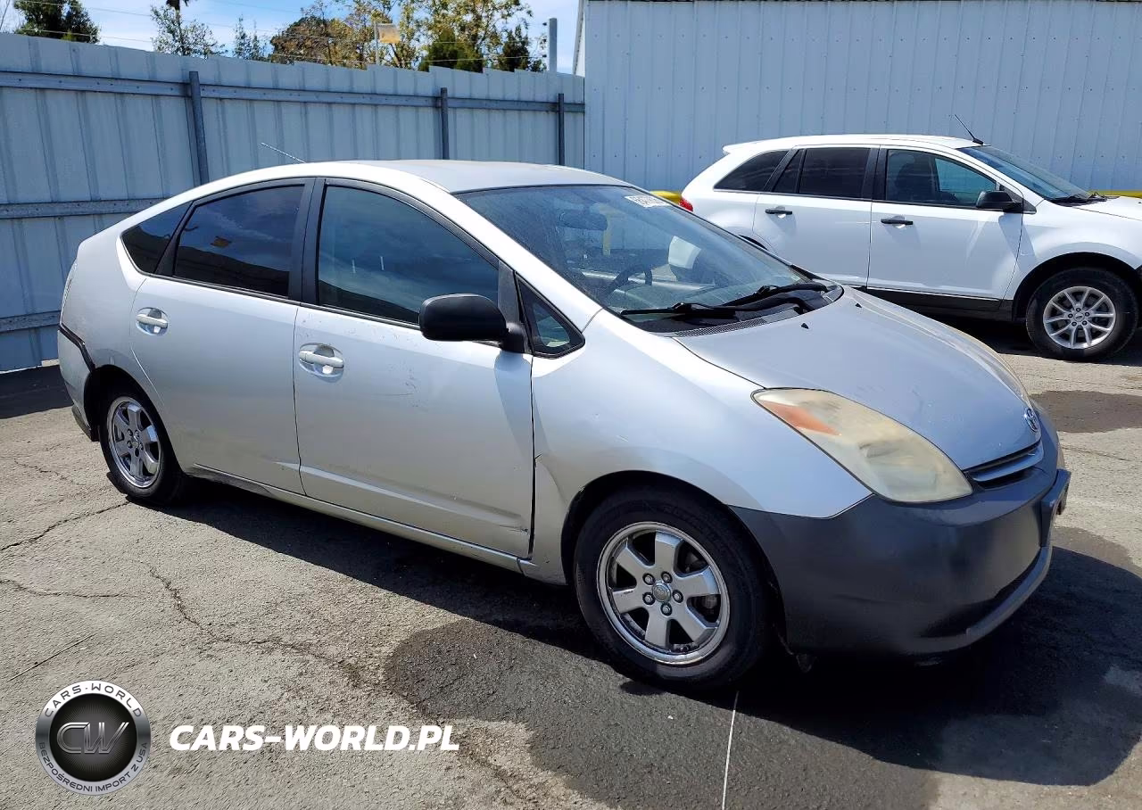 2004 Toyota Prius Base VIN:JTDKB20UX40045227 - 4
