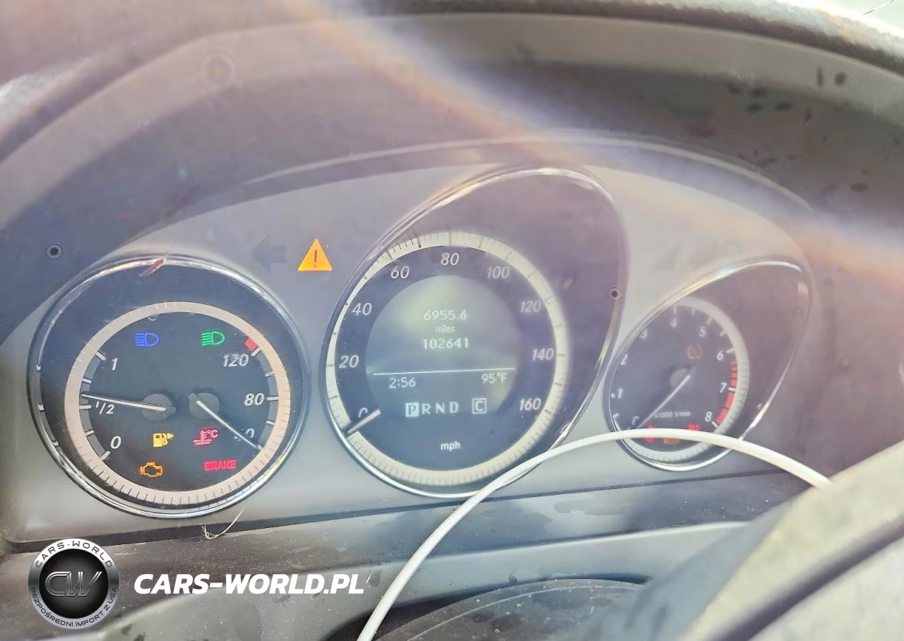 2010 Mercedes-Benz C 300 4Matic VIN:WDDGF8BB9AF503024 - 9