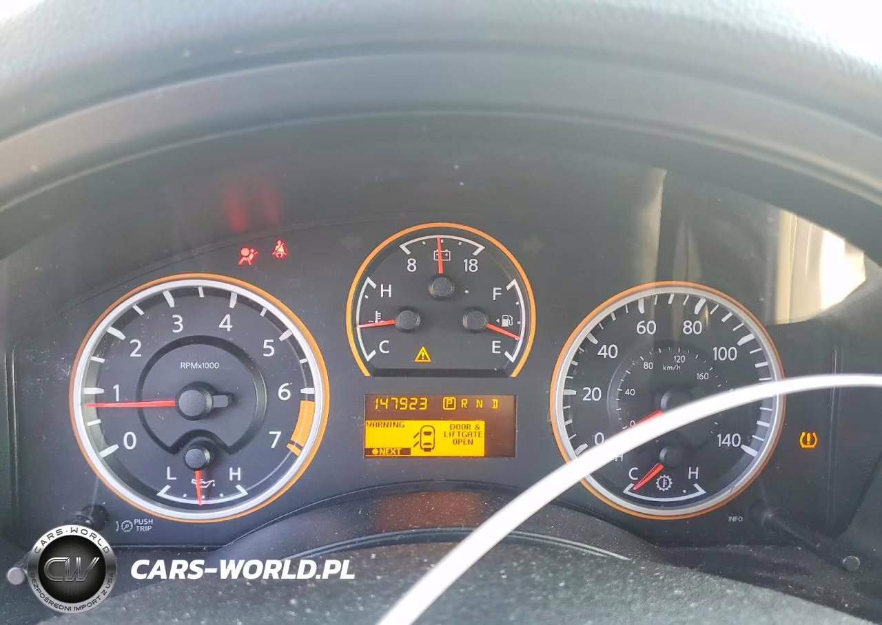 2015 Nissan Armada Sv VIN:5N1BA0ND7FN617632 - 9
