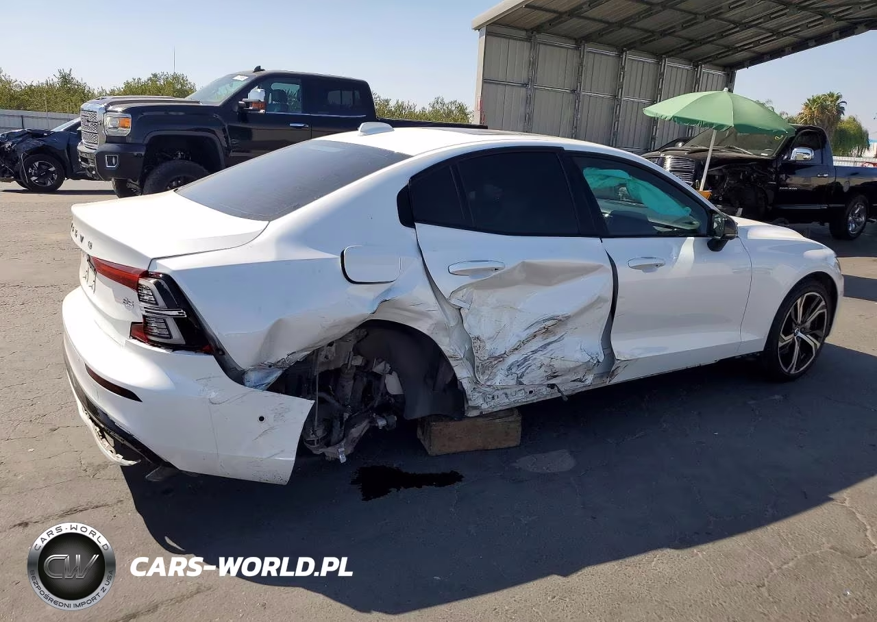 2023 Volvo S60 Plus VIN:7JRL12FLXPG244717 - 3