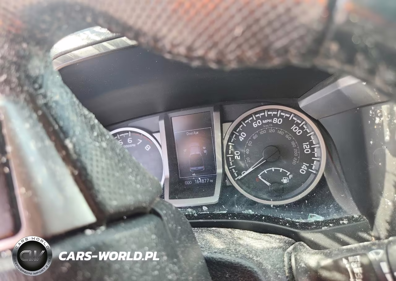 2019 Toyota Tacoma Sr5 V6 VIN:3TMCZ5AN5KM220499 - 9