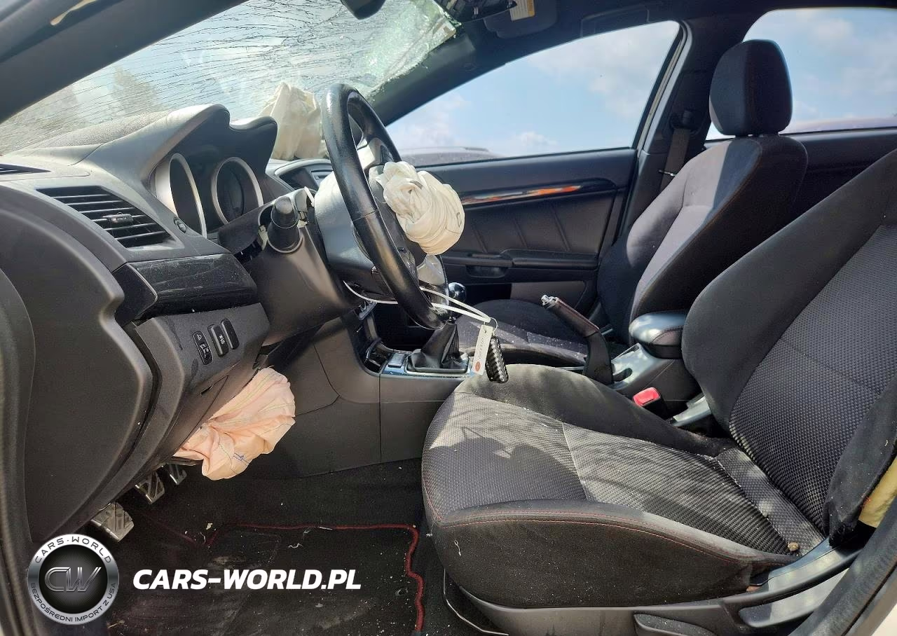 2015 Mitsubishi Lancer Evolution VIN:JA32W7FV6FU027710 - 7