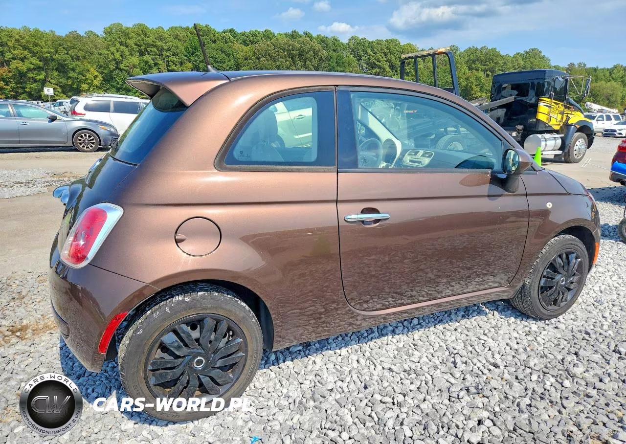 2015 Fiat 500 Pop VIN:3C3CFFAR8FT501679 - 3