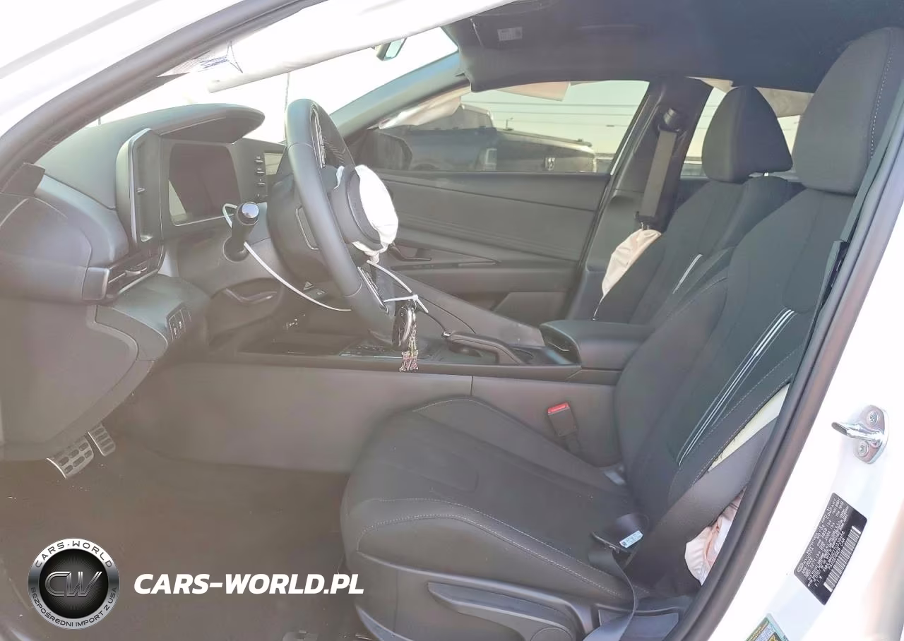 2026 Hyundai Elantra Sel Sport VIN:KMHLM4DG7TU239456 - 7