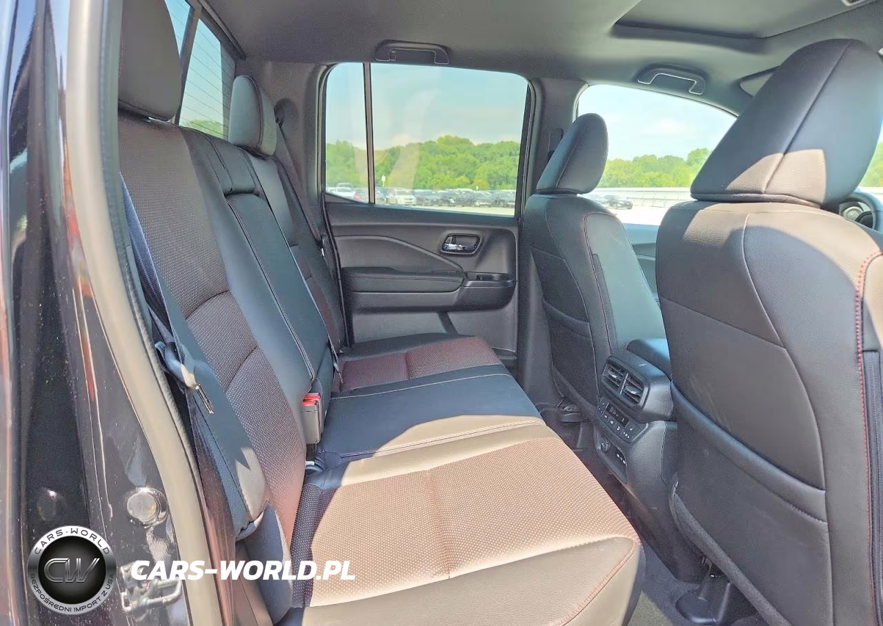 2026 Honda Ridgeline Black Edition VIN:5FPYK3F83TB025077 - 11