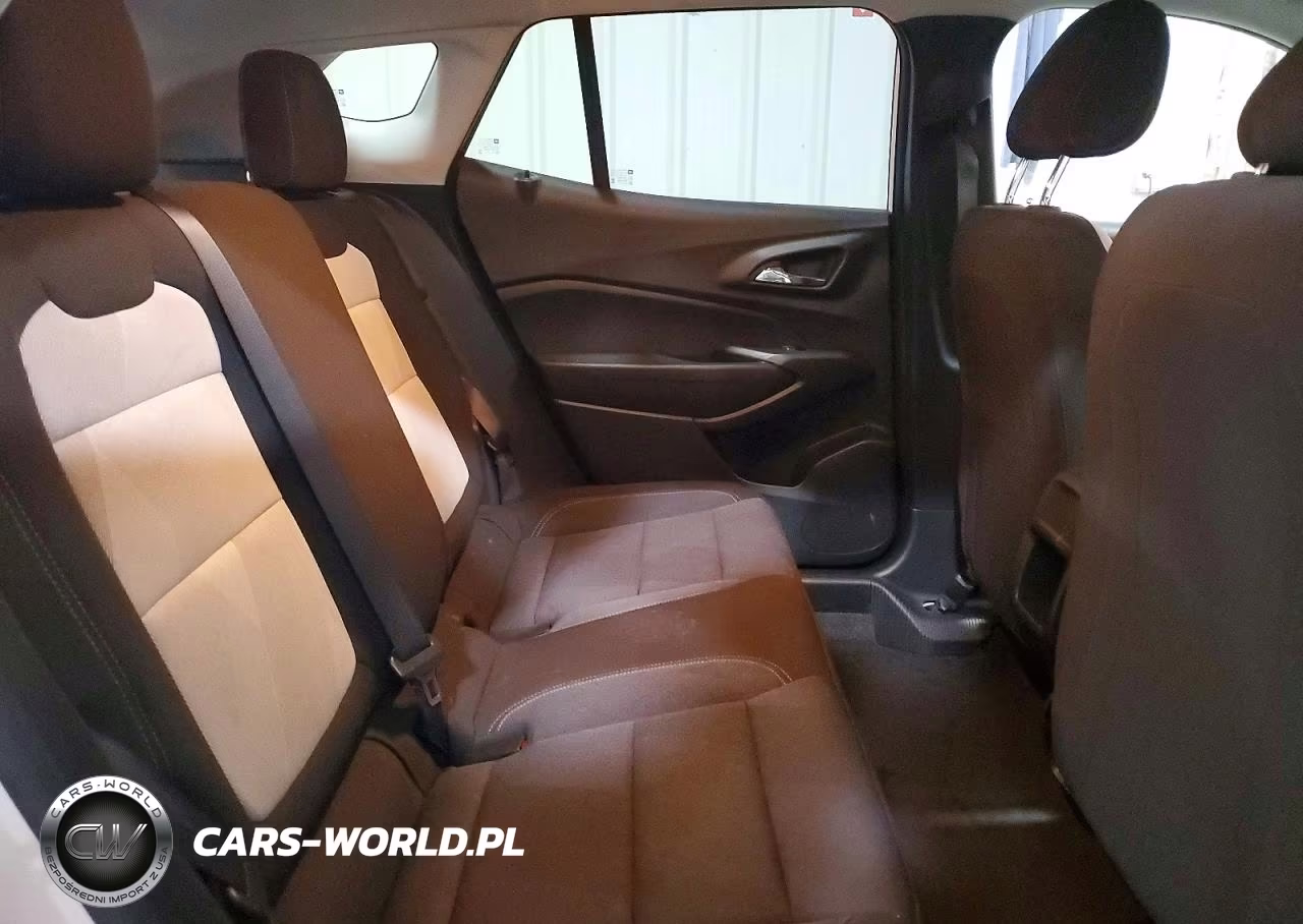2025 Chevrolet Trax Ls VIN:KL77LFEPXSC096863 - 11