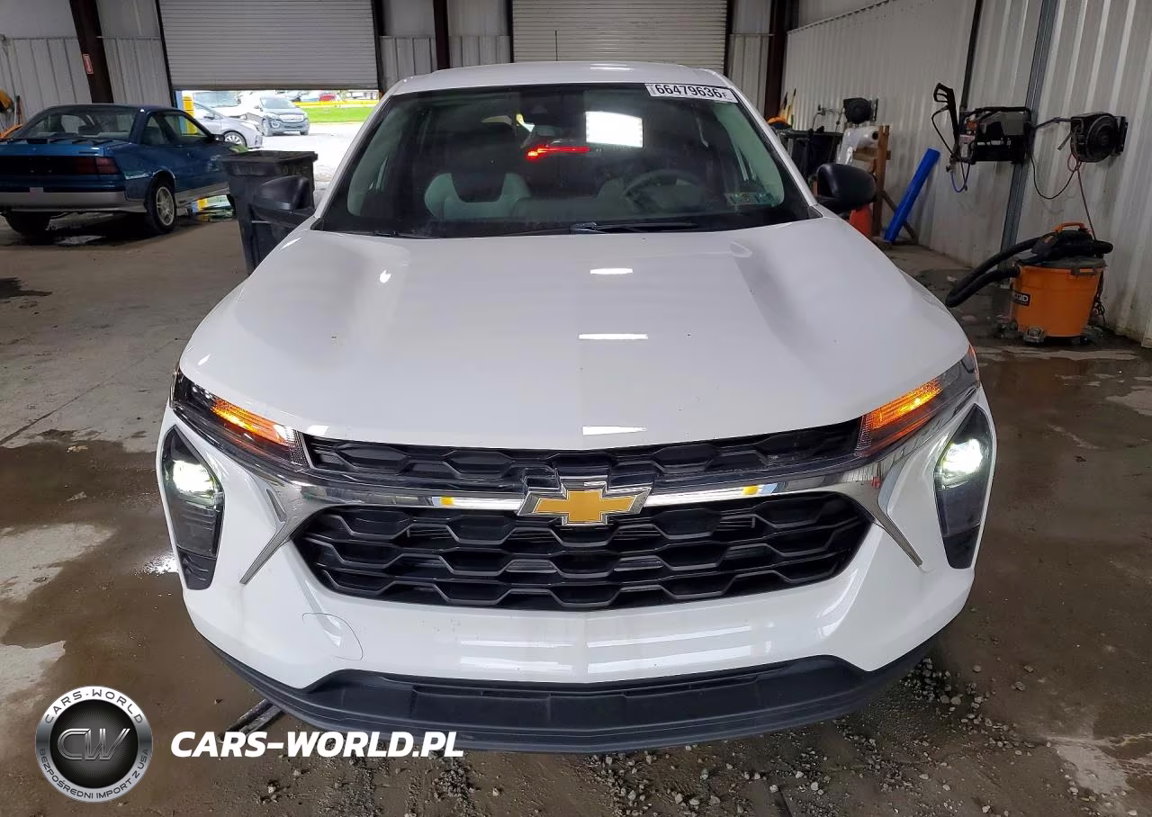 2025 Chevrolet Trax Ls VIN:KL77LFEPXSC096863 - 5