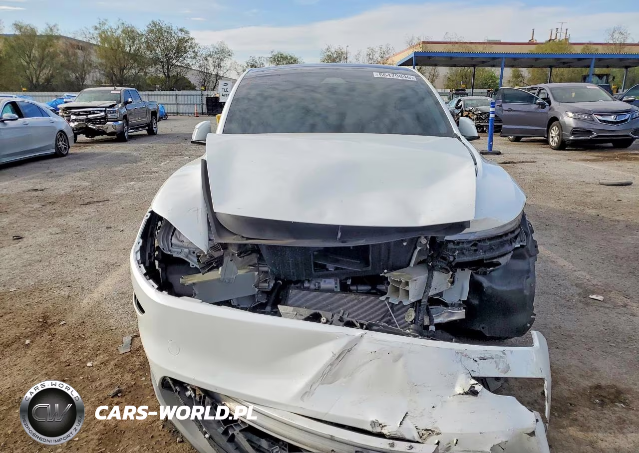 2026 Tesla Model Y VIN:7SAYGDED8TF404996 - 5