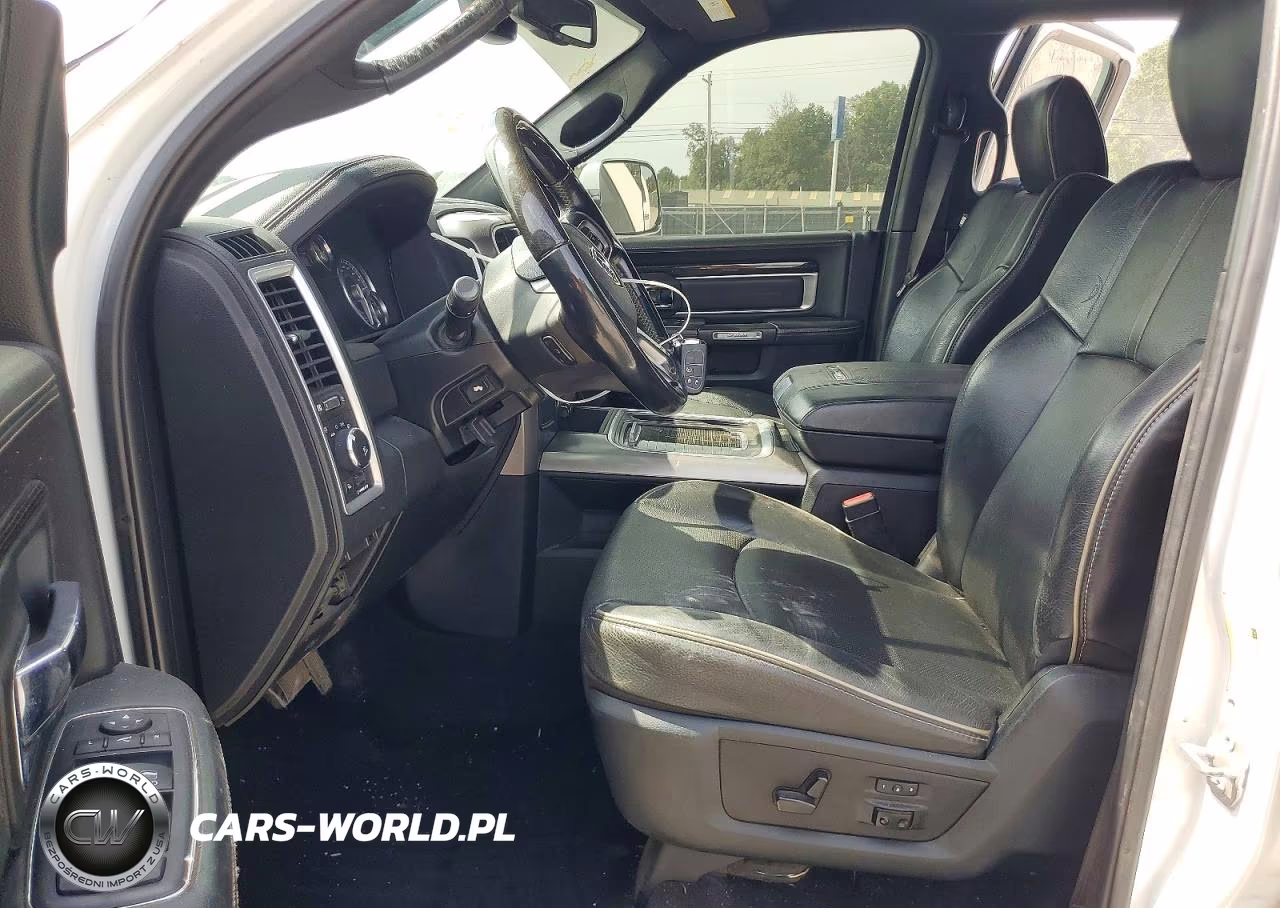 2018 Ram 3500 Longhorn VIN:3C63RRKL4JG394024 - 7