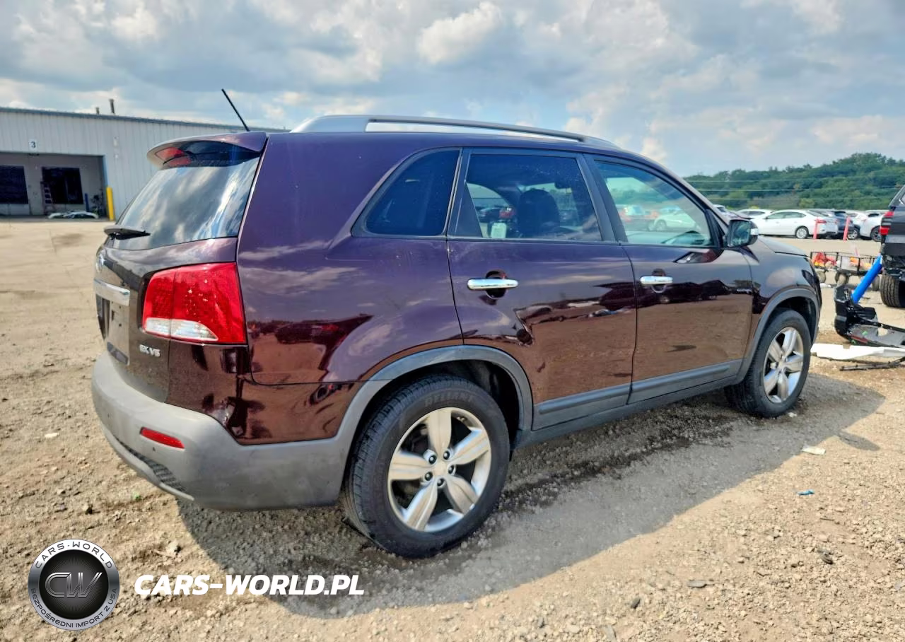 2013 Kia Sorento Ex VIN:5XYKU3A24DG387764 - 3