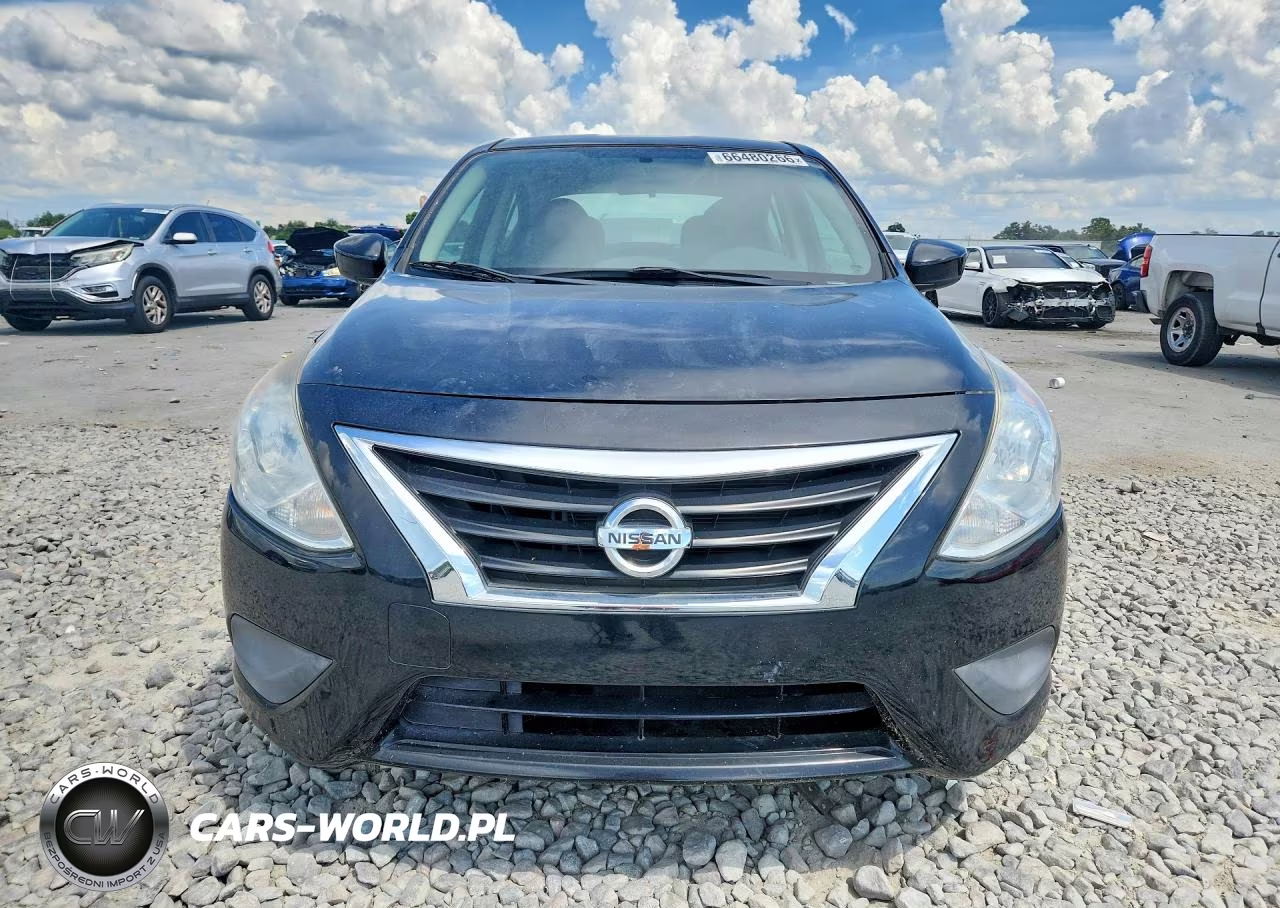 2017 Nissan Versa 1.6 S Plus VIN:3N1CN7AP3HL828841 - 5